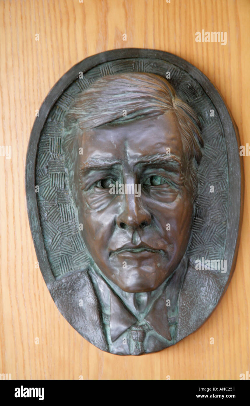 Sculpture wall plaque of A.B. Banjo Paterson in Rockend Cottage, Sydney