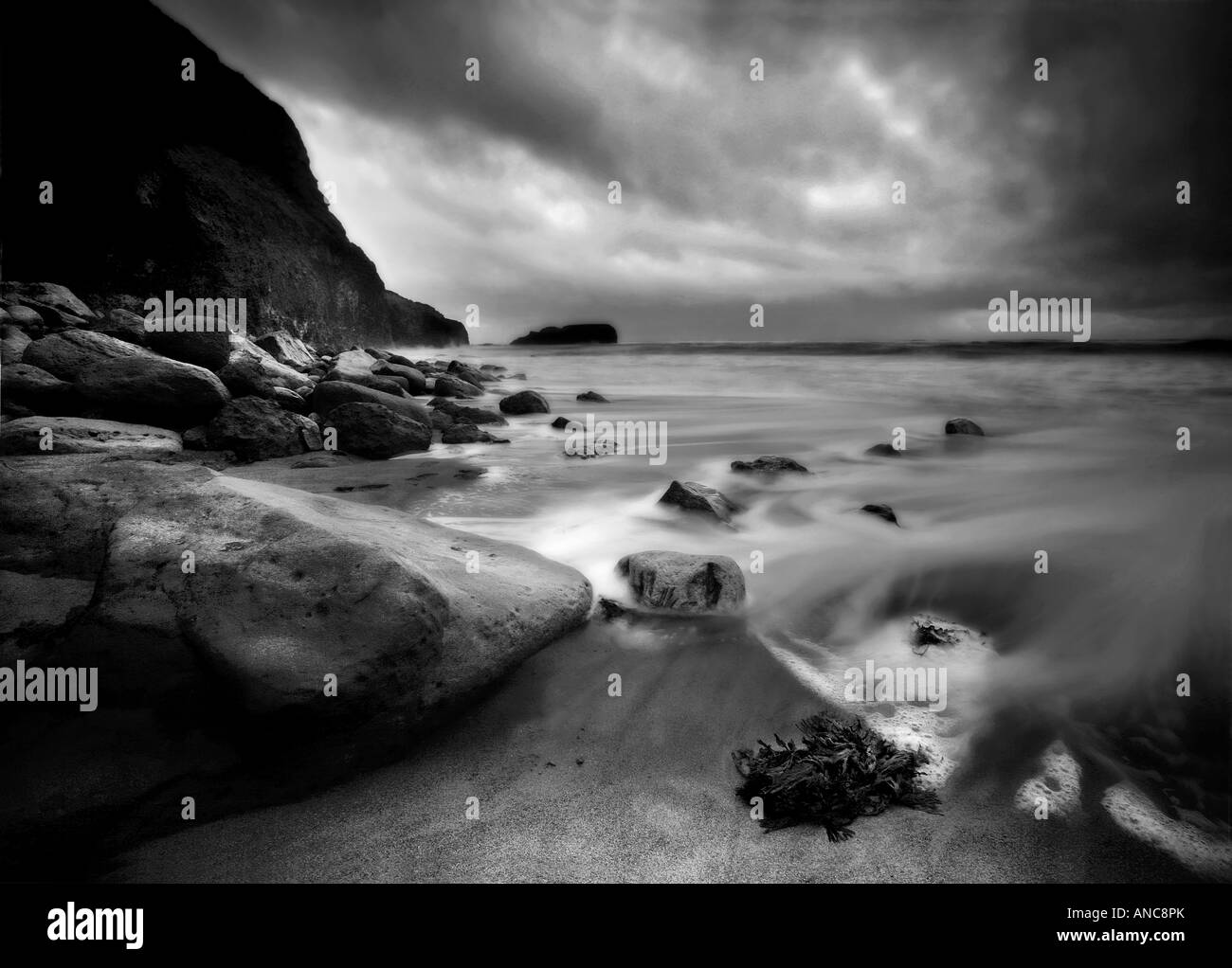 Whitby mono hi-res stock photography and images - Alamy