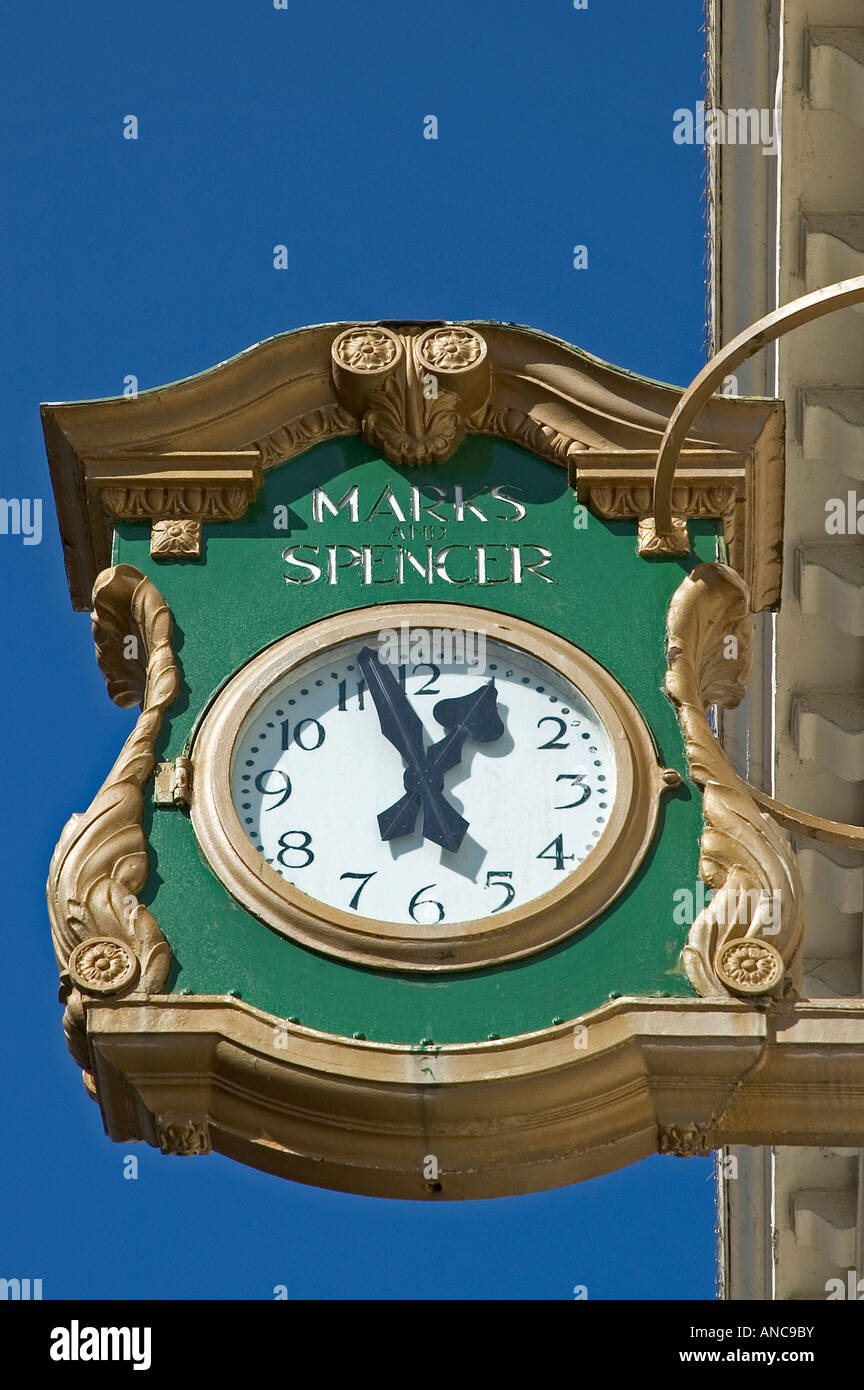 Marks and spencer clock hires stock photography and images Alamy