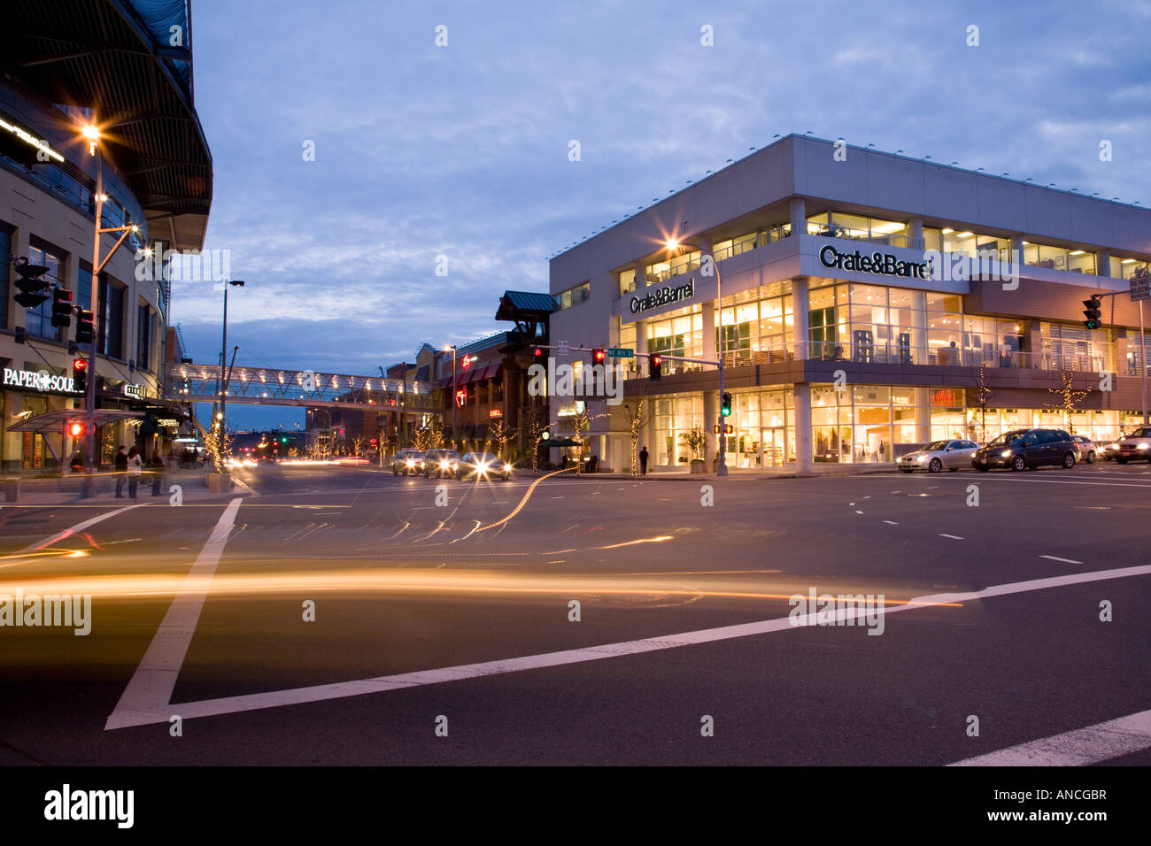 WA, Bellevue, Bellevue Square and Lincoln Square shopping area Stock