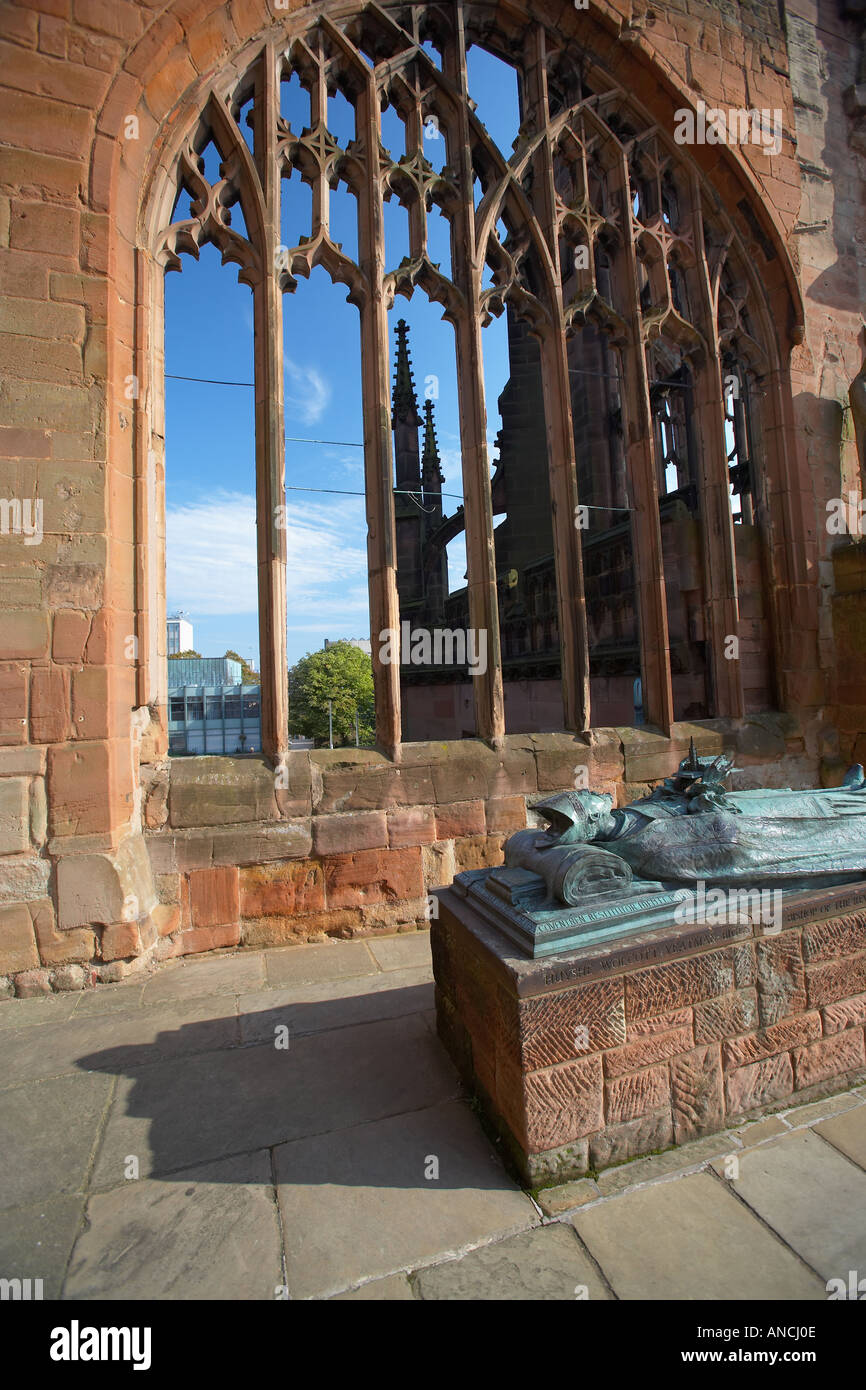 Coventry Cathedral Ruins, Coventry, England, UK Stock Photo - Alamy