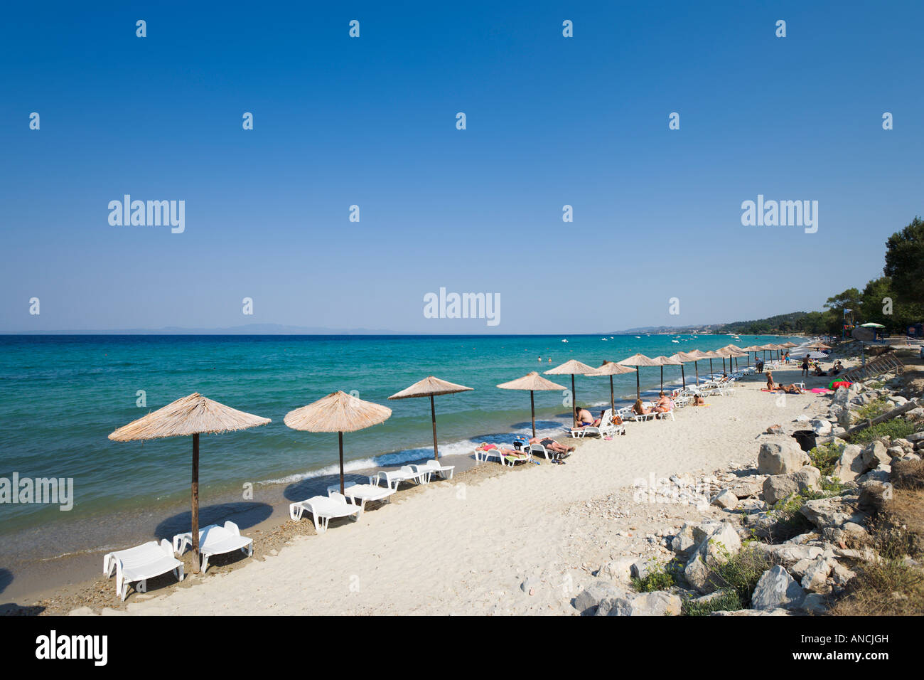 Beach, Kriopigi, Kassandra Peninsula, Halkidiki, Greece Stock Photo Alamy
