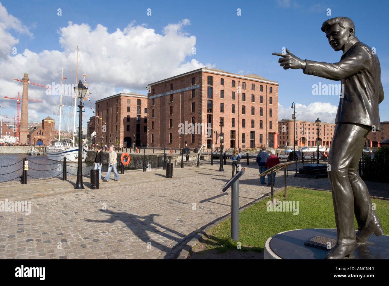 Liverpool Albert Docks statue of Billy Fury Stock Photo Alamy