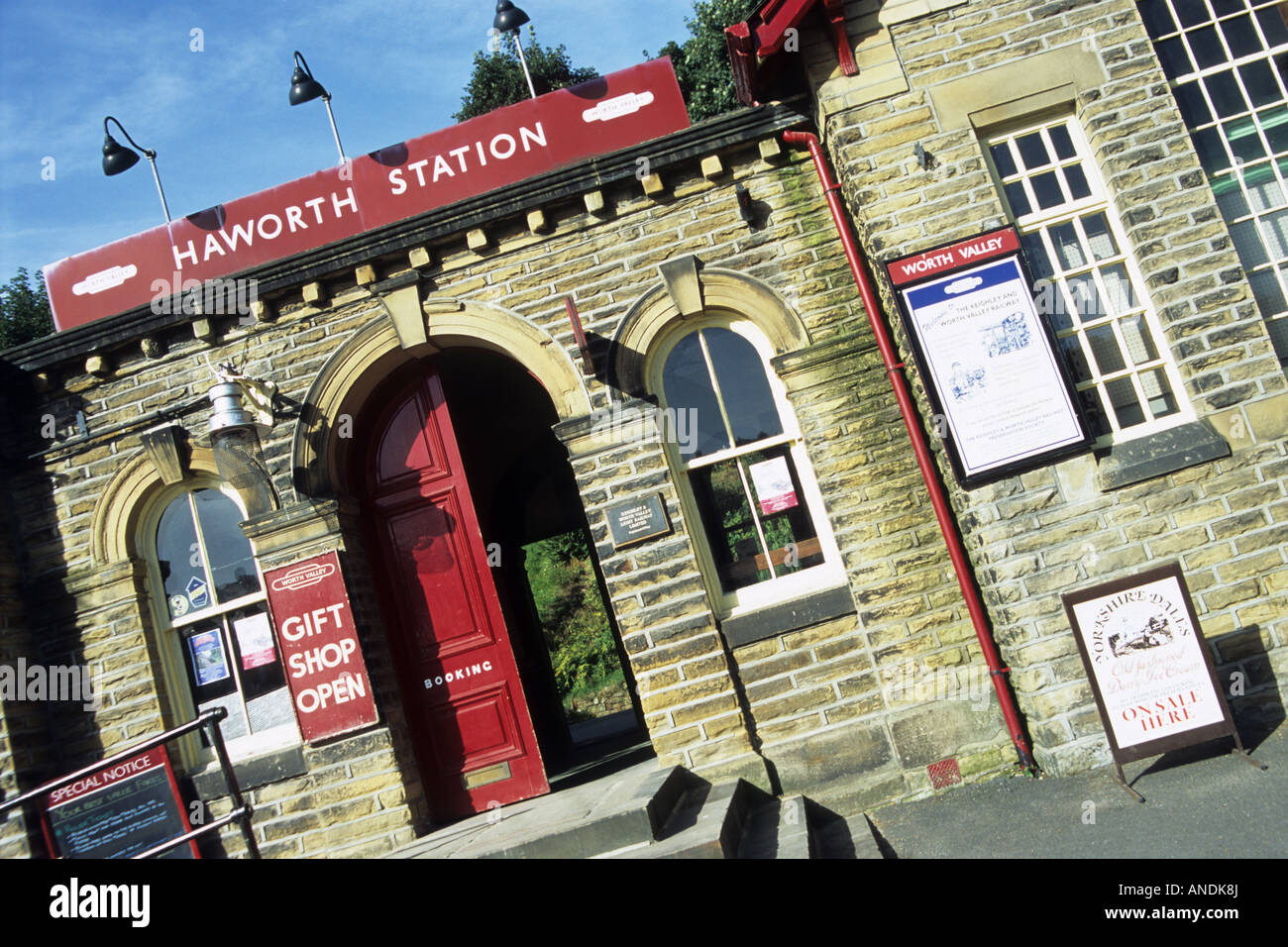 Haworth railway station, North Yorks, UK Stock Photo