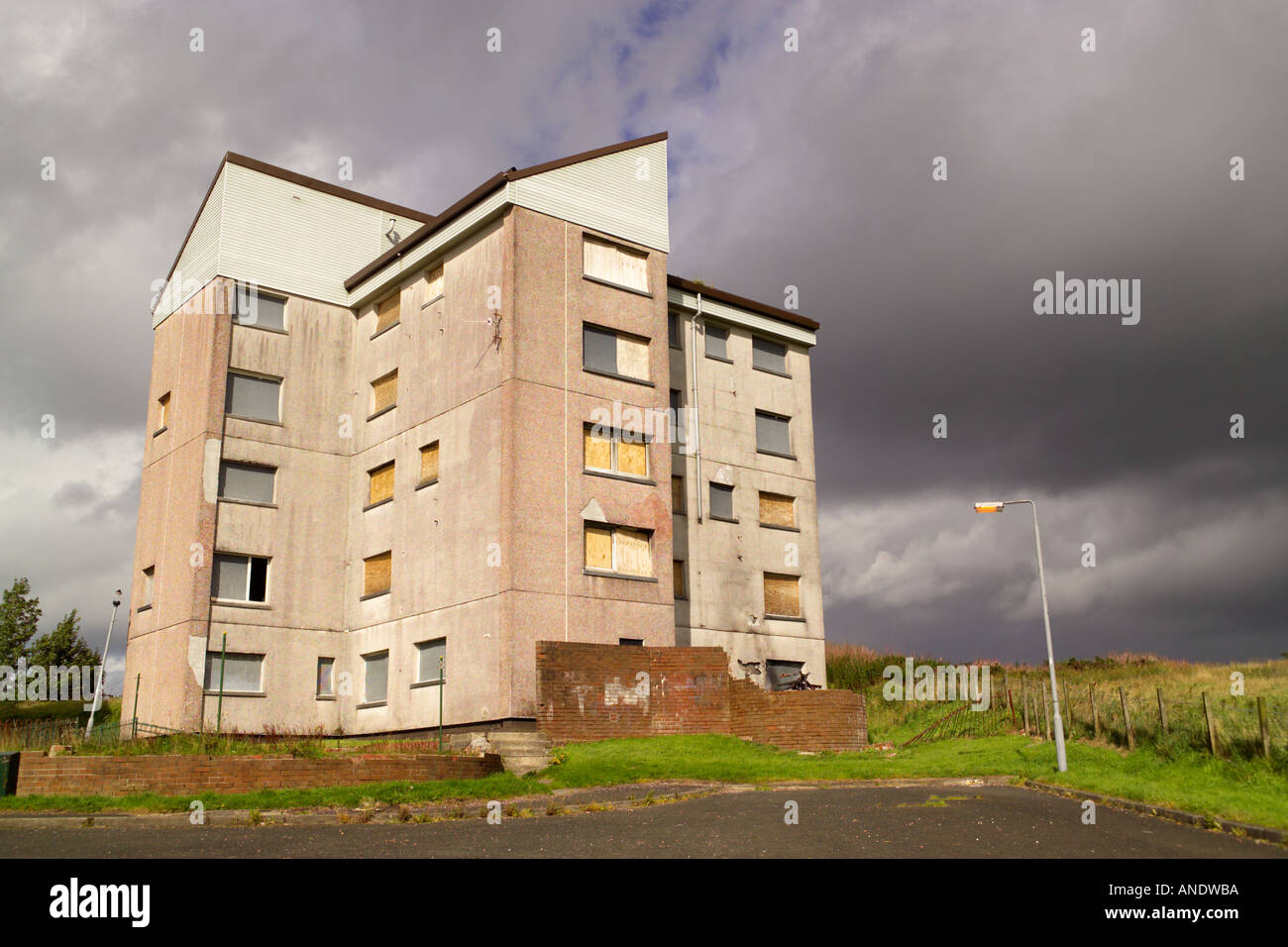 Abandoned 1970 s housing in Port Glasgow Inverclyde Scotland UK Stock Photo
