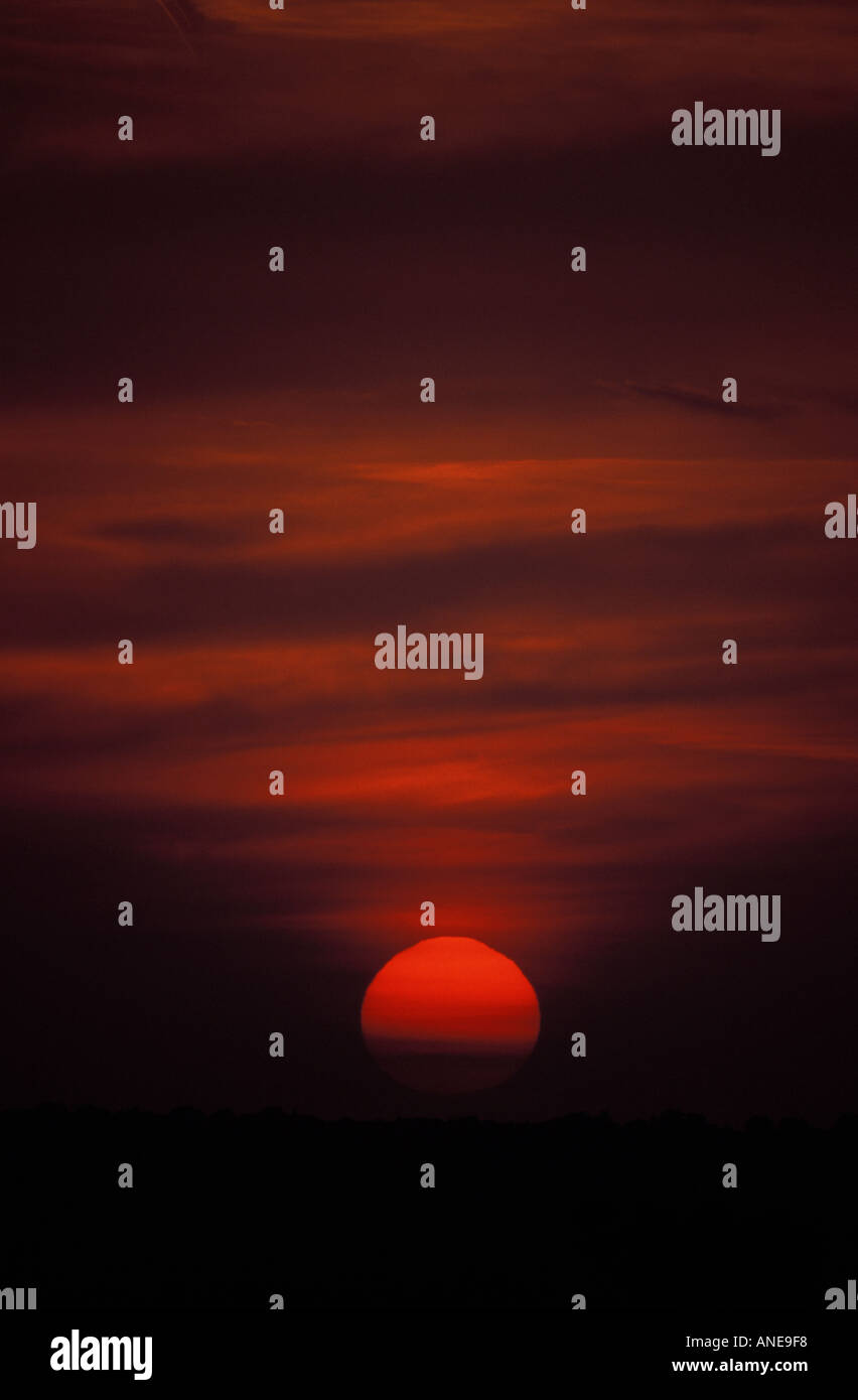 Setting of sun hi-res stock photography and images - Alamy