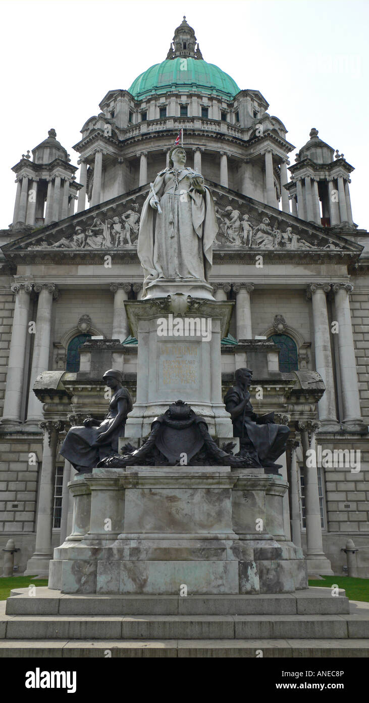 Statue of Queen Victoria in front of Belfast City Hall, Belfast, N