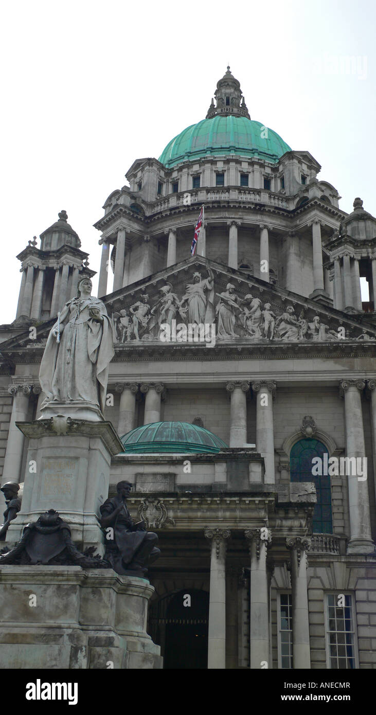 Statue of Queen Victoria in front of Belfast City Hall, Belfast, N
