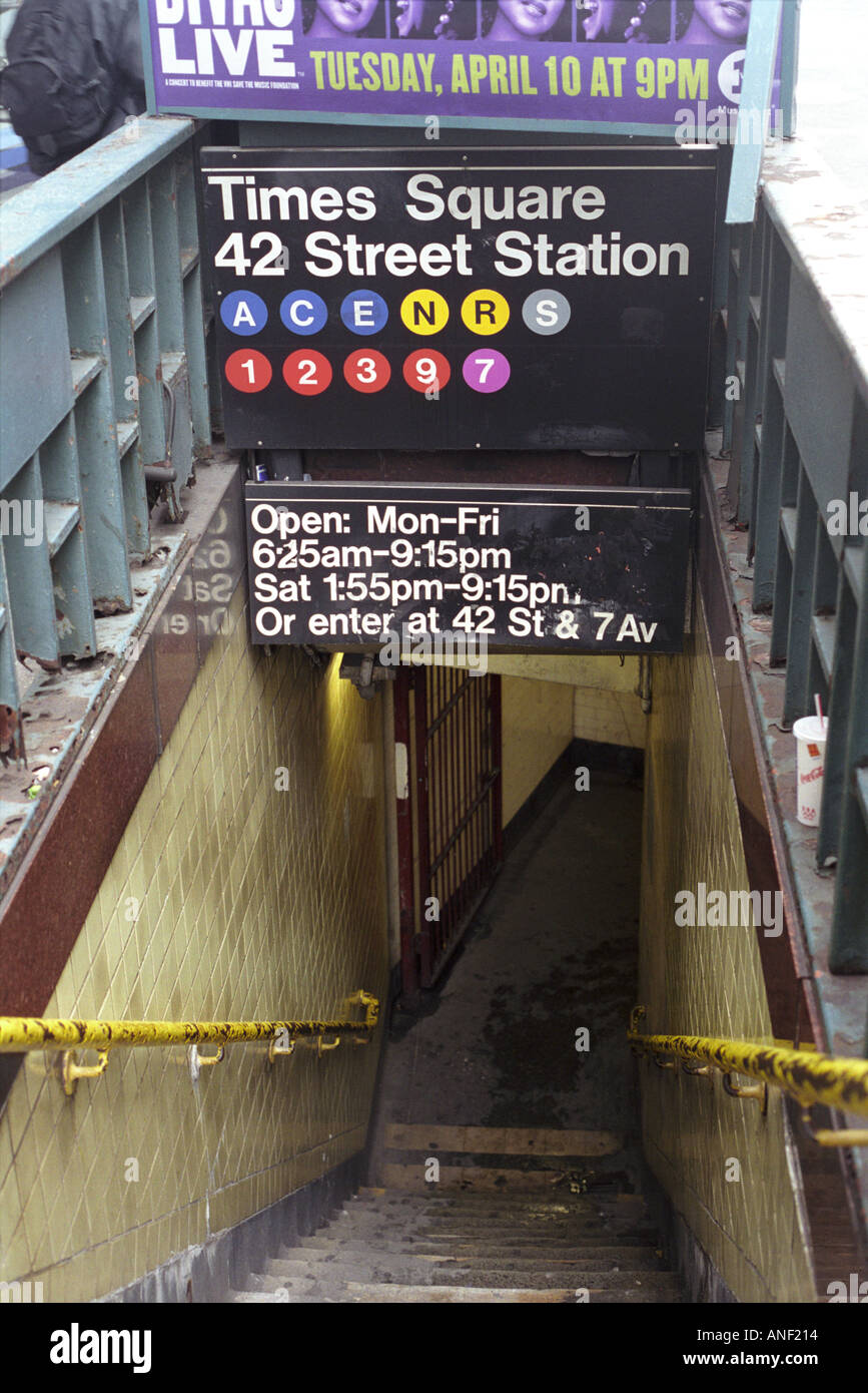 Times square subway metro 42nd hires stock photography and images Alamy