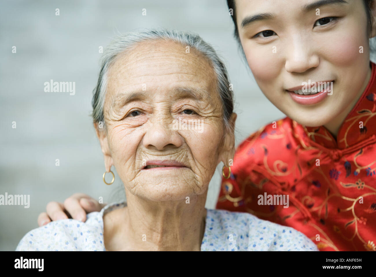 Chinese granny hi-res stock photography and images - Alamy