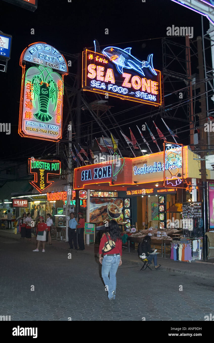 Nightlife walking street pattaya thailand hi-res stock photography and  images - Page 2 - Alamy