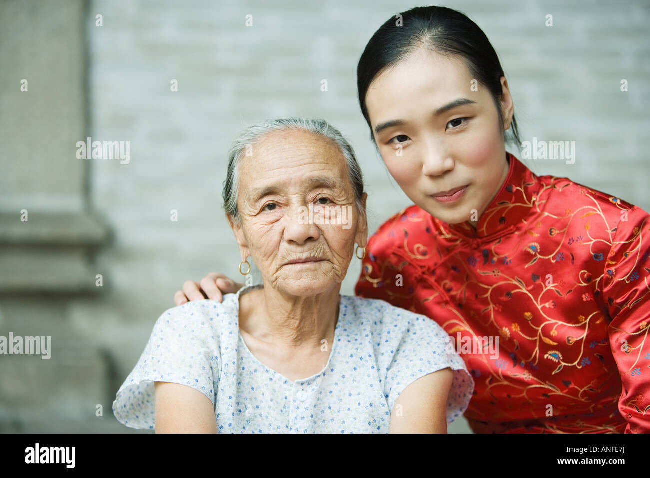 Chinese granny hi-res stock photography and images - Alamy