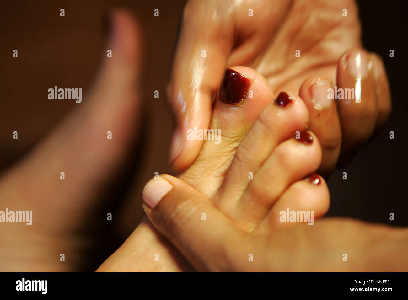 LKA, Sri Lanka Siddhalepa Ayurveda Resort , Foot massage Stock Photo