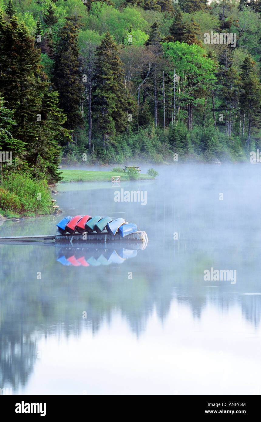 Canoes in fog on lake hires stock photography and images Alamy