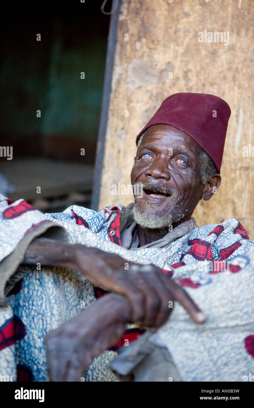 Elderly blind old man hi-res stock photography and images - Alamy