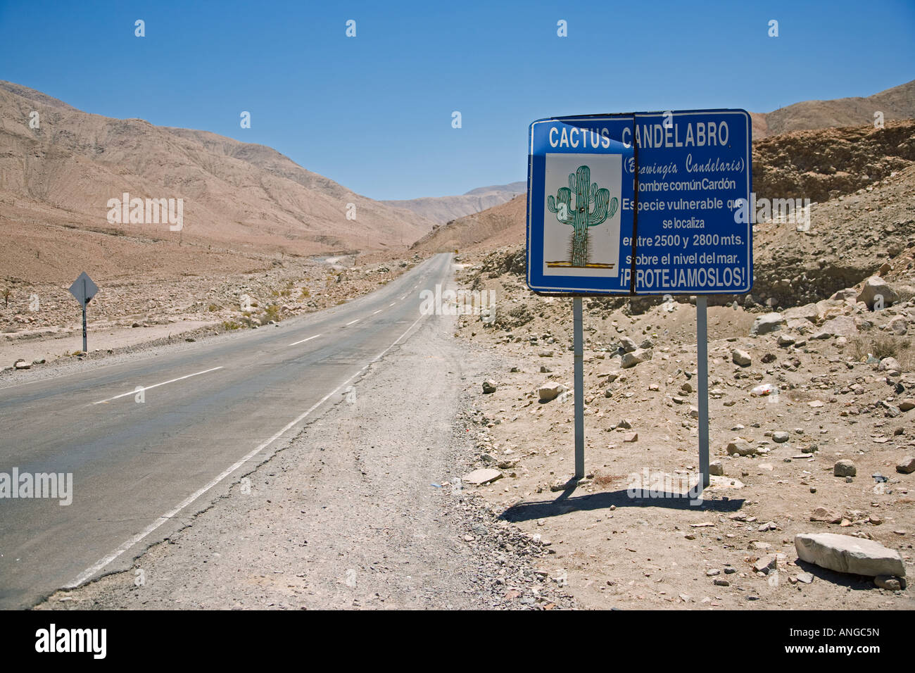 Sign alongside Highway 11 Chile passing through the Atacama Desert between Arica and Bolivia Stock Photo