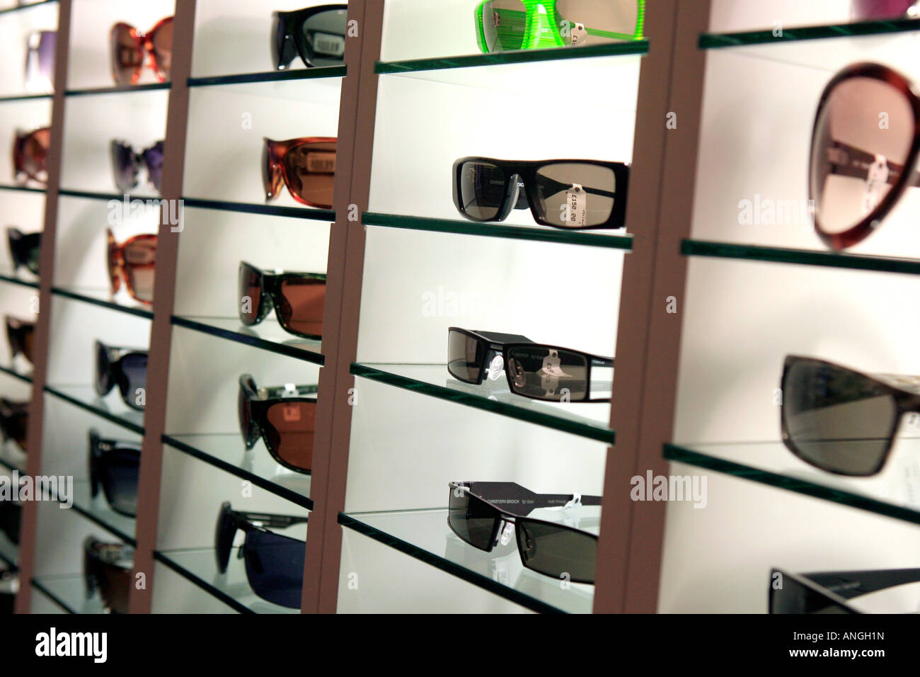 Page 2 - Designer Sunglasses Display High Resolution Stock Photography and  Images - Alamy