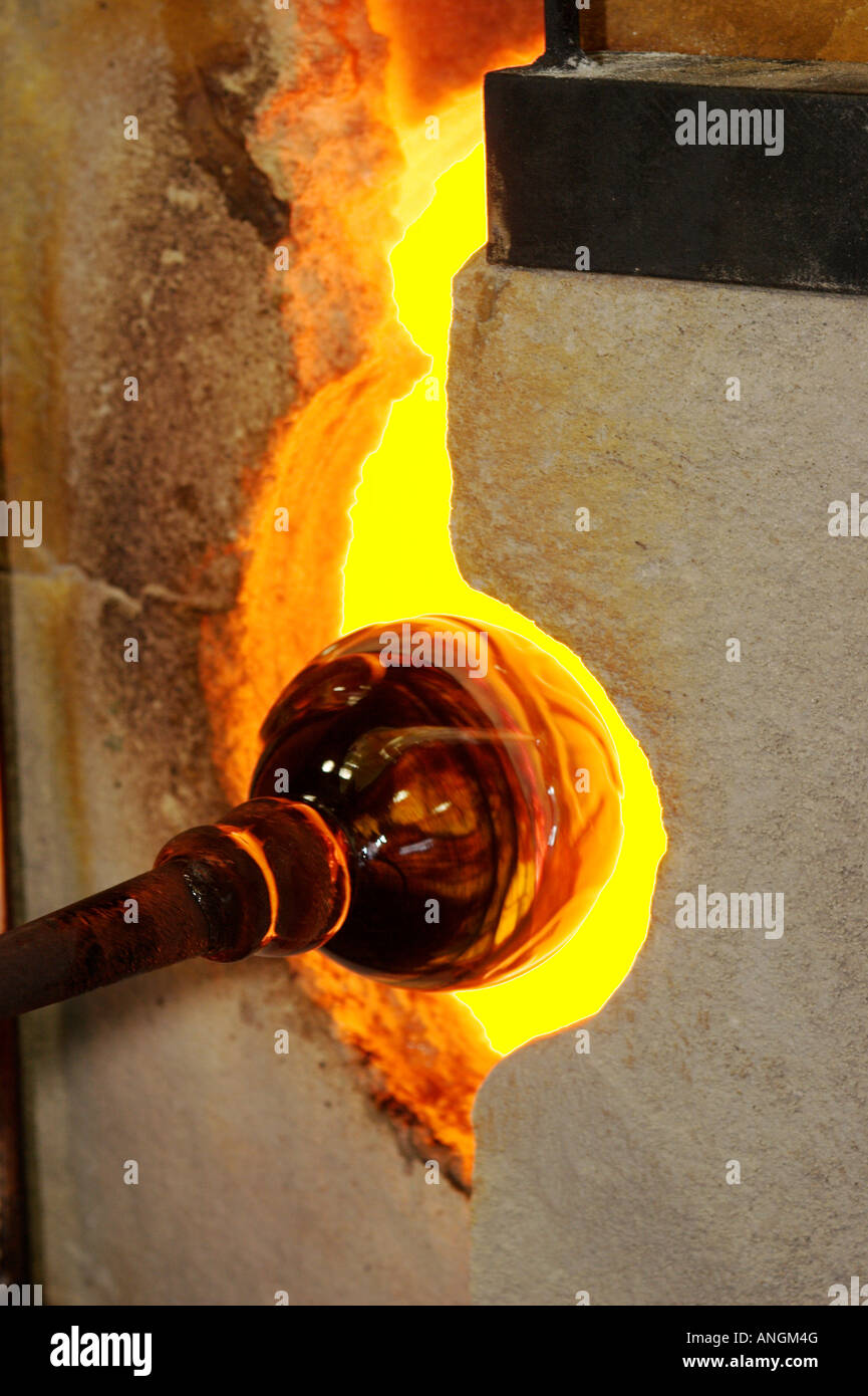 Glass Blowing, Lincoln City Glass Centre, Lincoln City, Oregon Coast