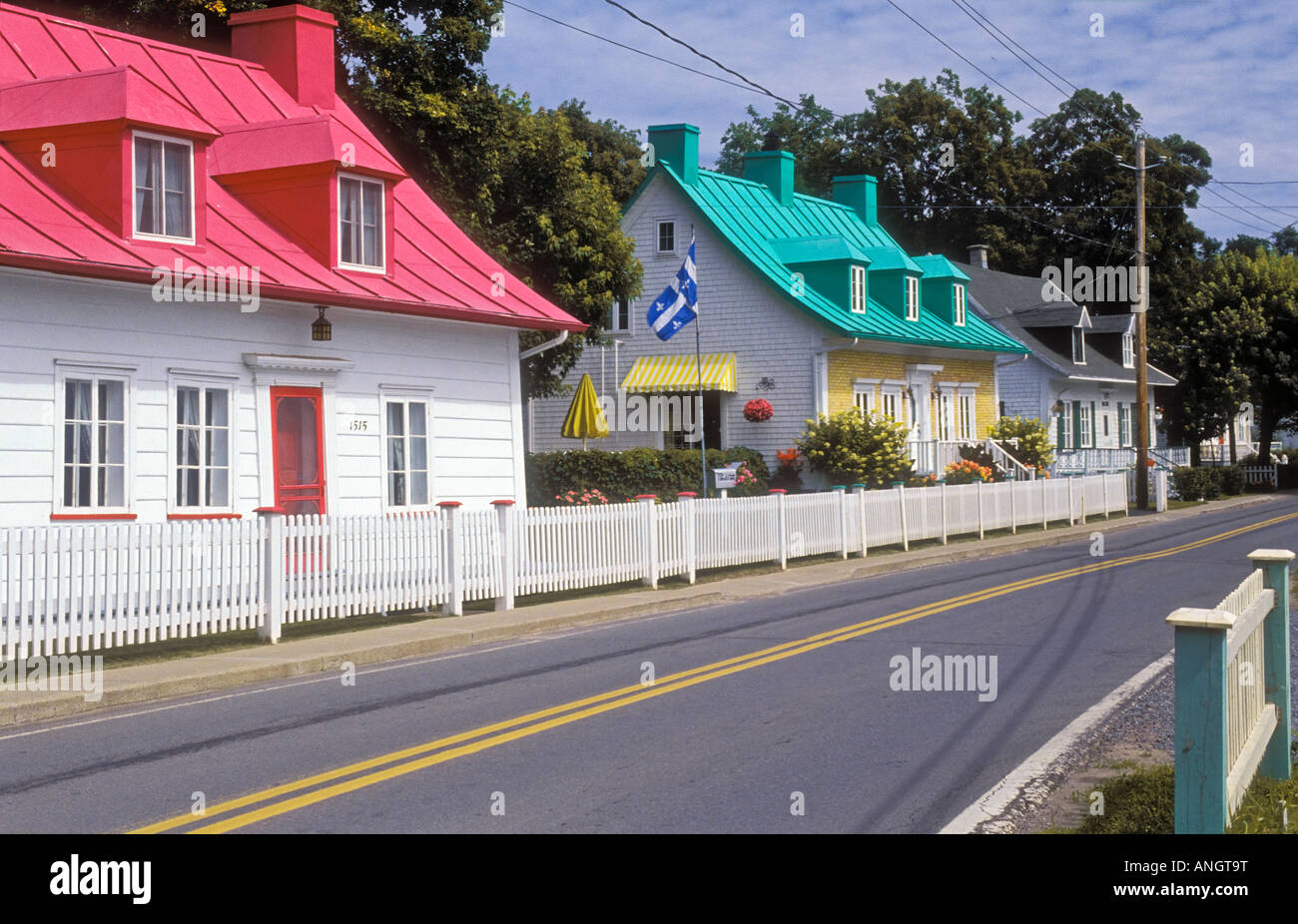 Houses in summer along Route 368 in the village of SaintJean on Île d