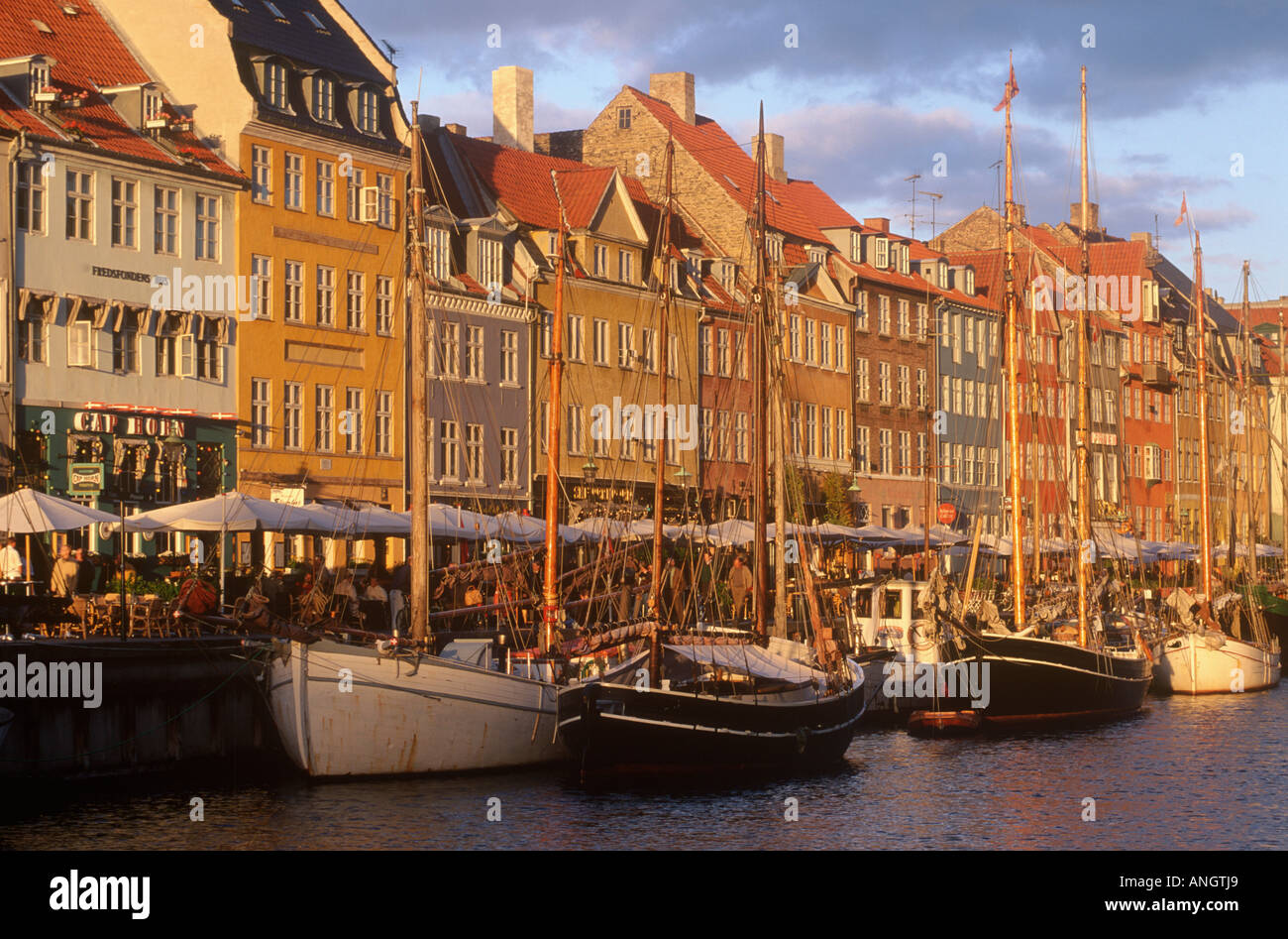 Nyhavn Harbour, Copenhagen, Denmark Stock Photo - Alamy - Harbour Hanbour Nyhavn Copenhagen