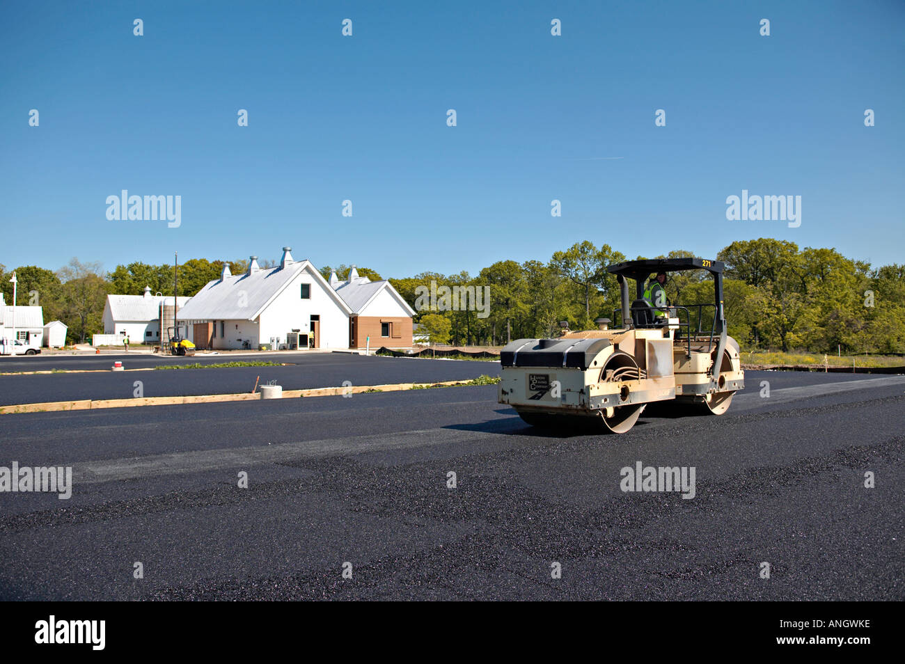 PRESERVES Deerfield Illinois Installation of water permeable asphalt