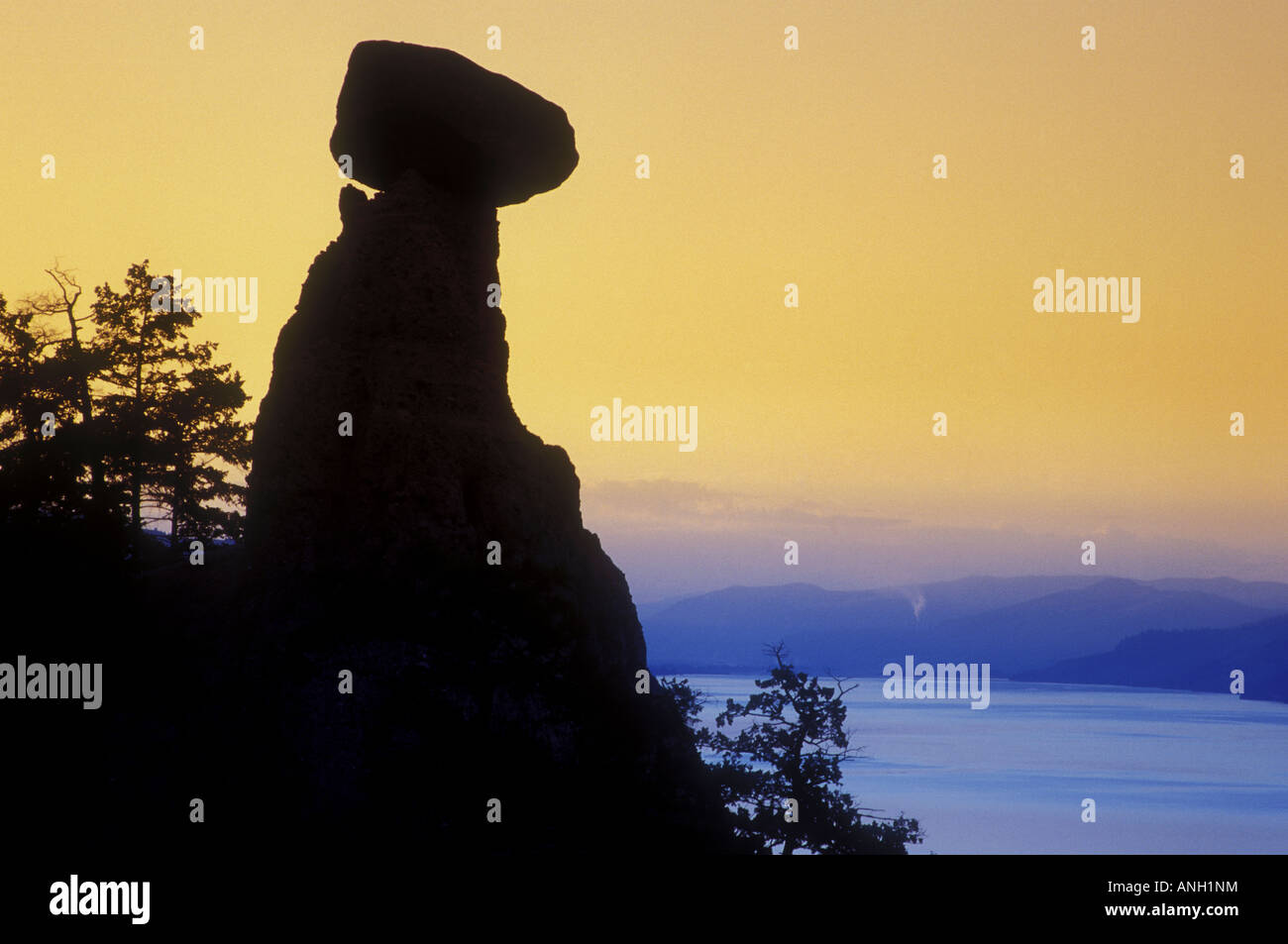 Kamloops Rocks Balancing Rock, Kamloops Lake, British Columbia, Canada Stock Photo - Alamy