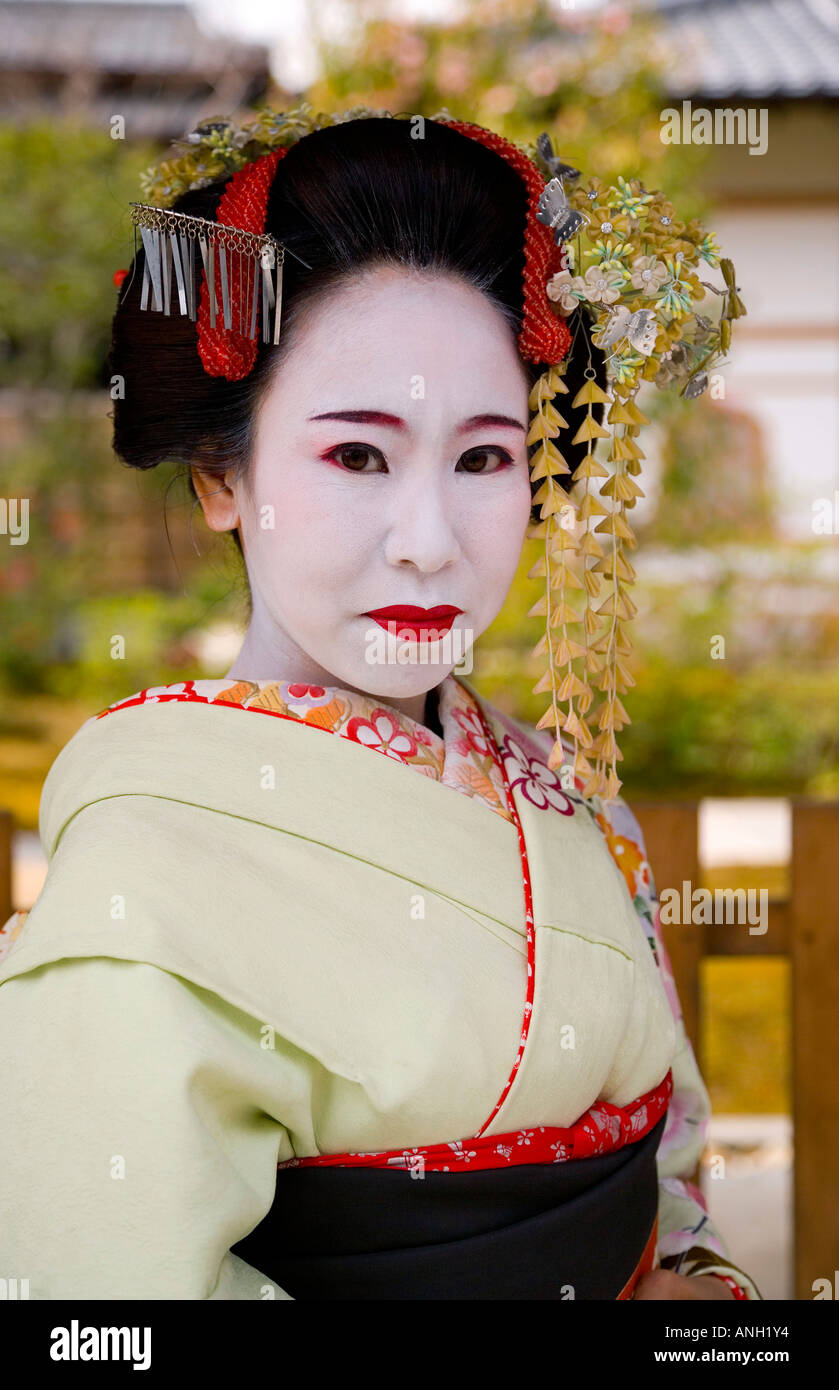 Maiko (apprentice Geisha), Gion district, Kyoto, Japan Stock Photo - Alamy