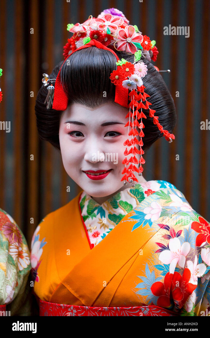 Maiko (apprentice Geisha), Gion district, Kyoto, Japan Stock Photo - Alamy