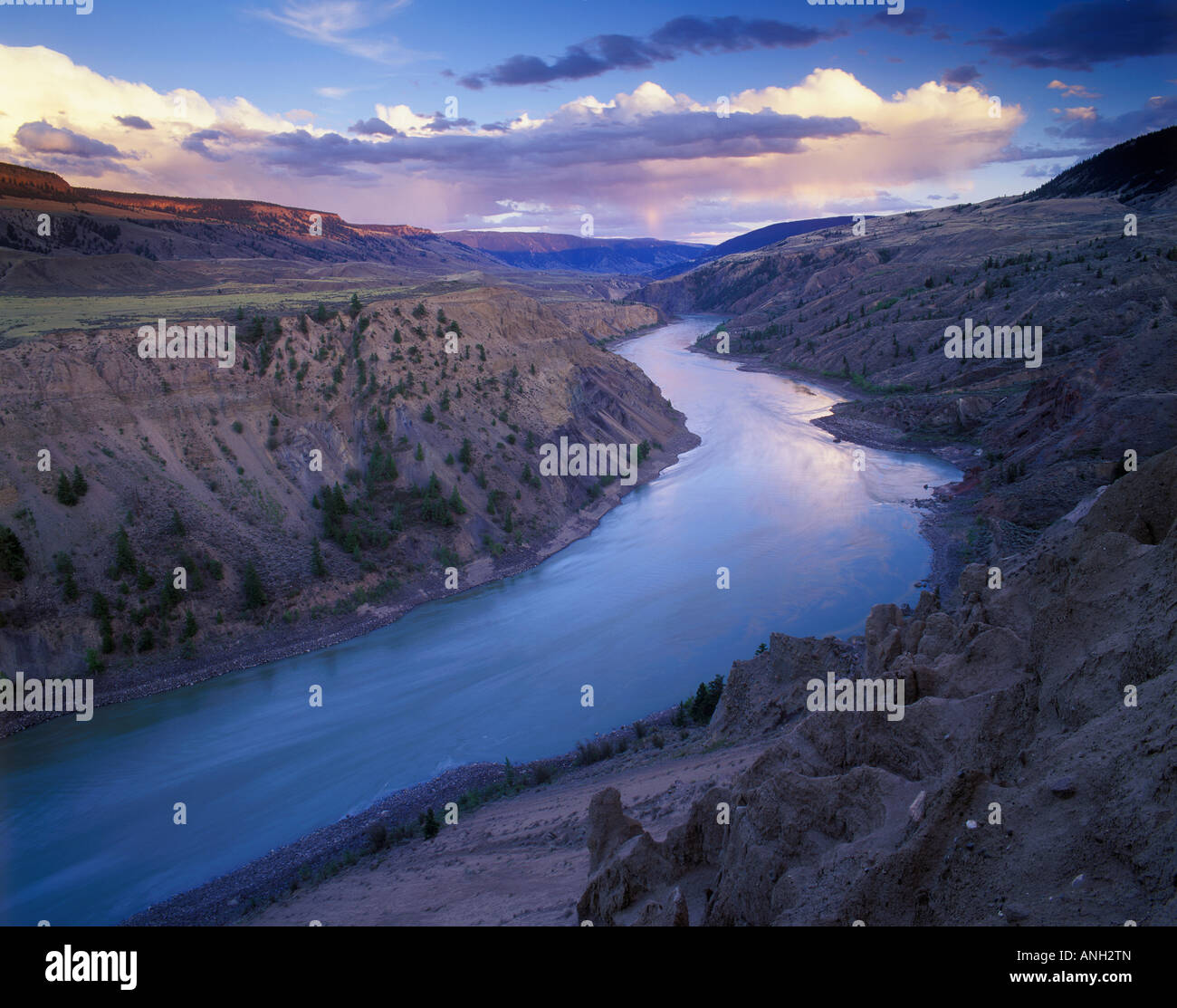 erosion on banks of the Fraser River, Churn Creek protected area