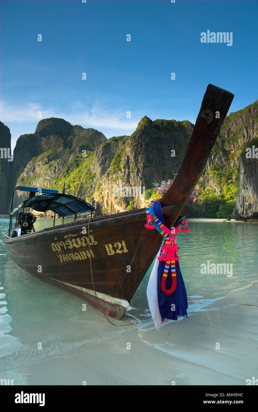 Ko Phi Phi Leh (The island featured in the movie THE BEACH), Thailand Stock Photo