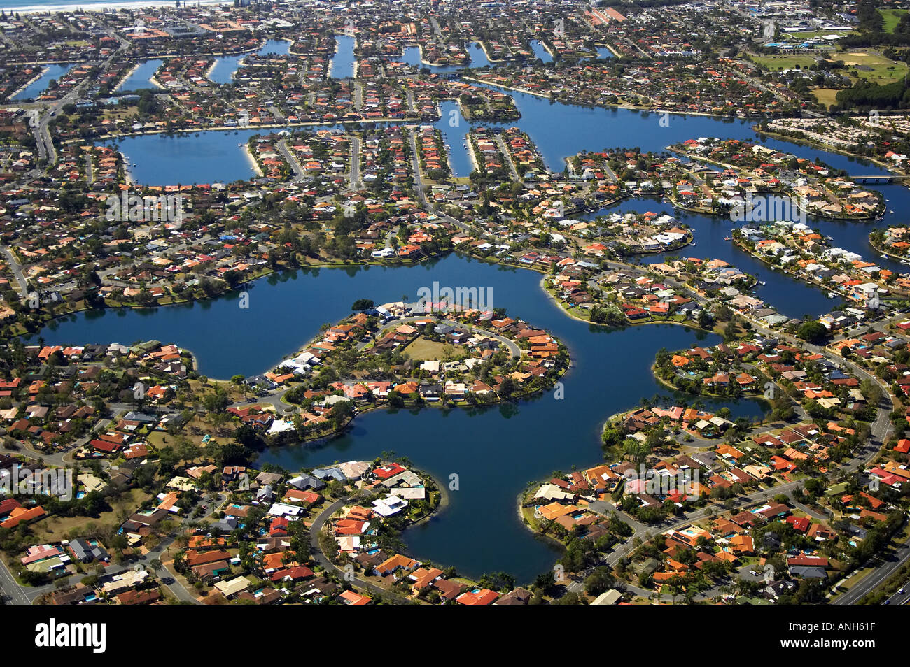 Mermaid Waters, Queensland - Wikipedia