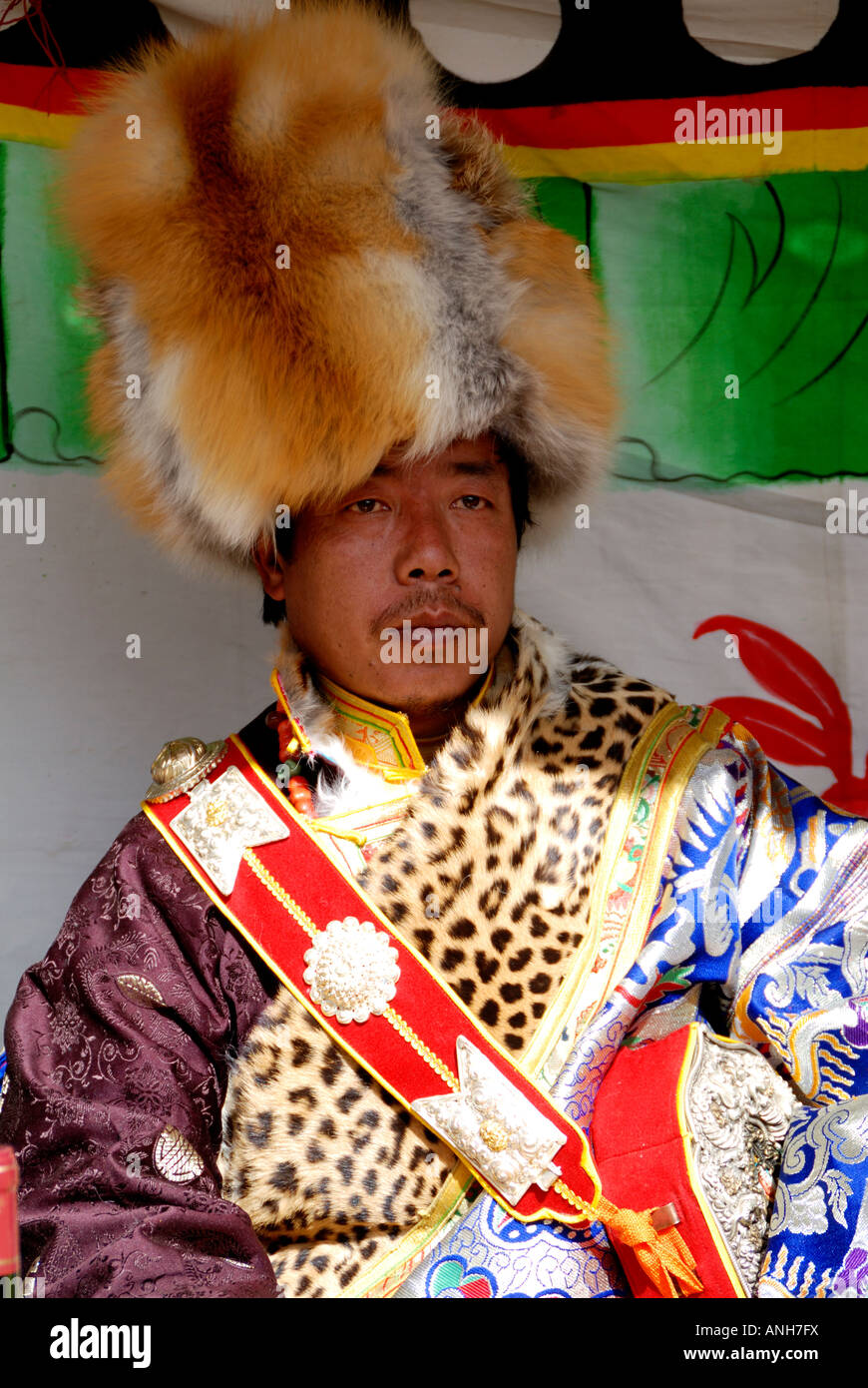 Tibetan  minority wedding parent father waiting bride and groom express one's thanks father Stock Photo