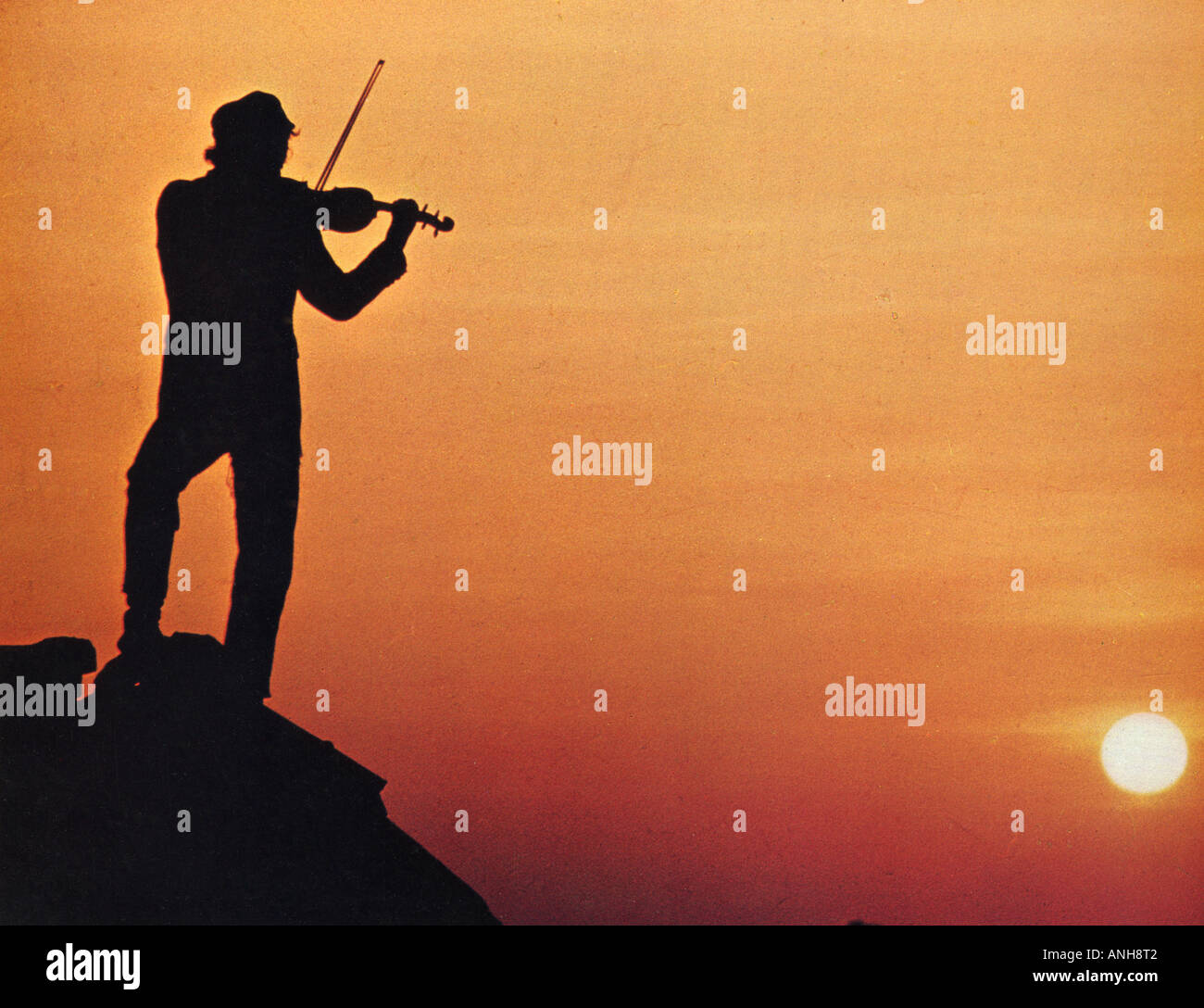 FIDDLER ON THE ROOF 1971 United Artists film musical Stock Photo
