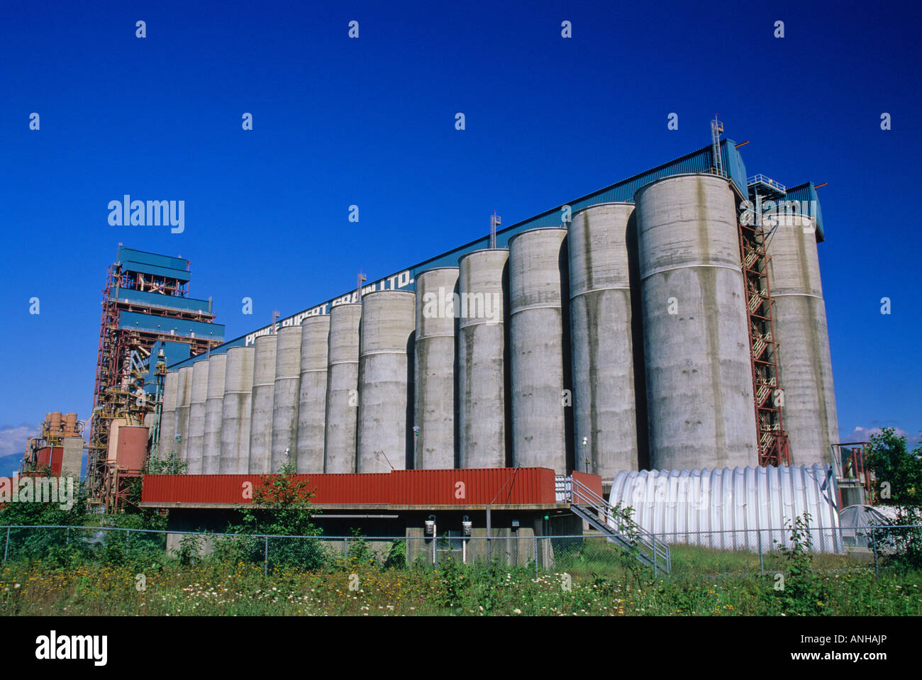 Prince rupert grain terminal hires stock photography and images Alamy