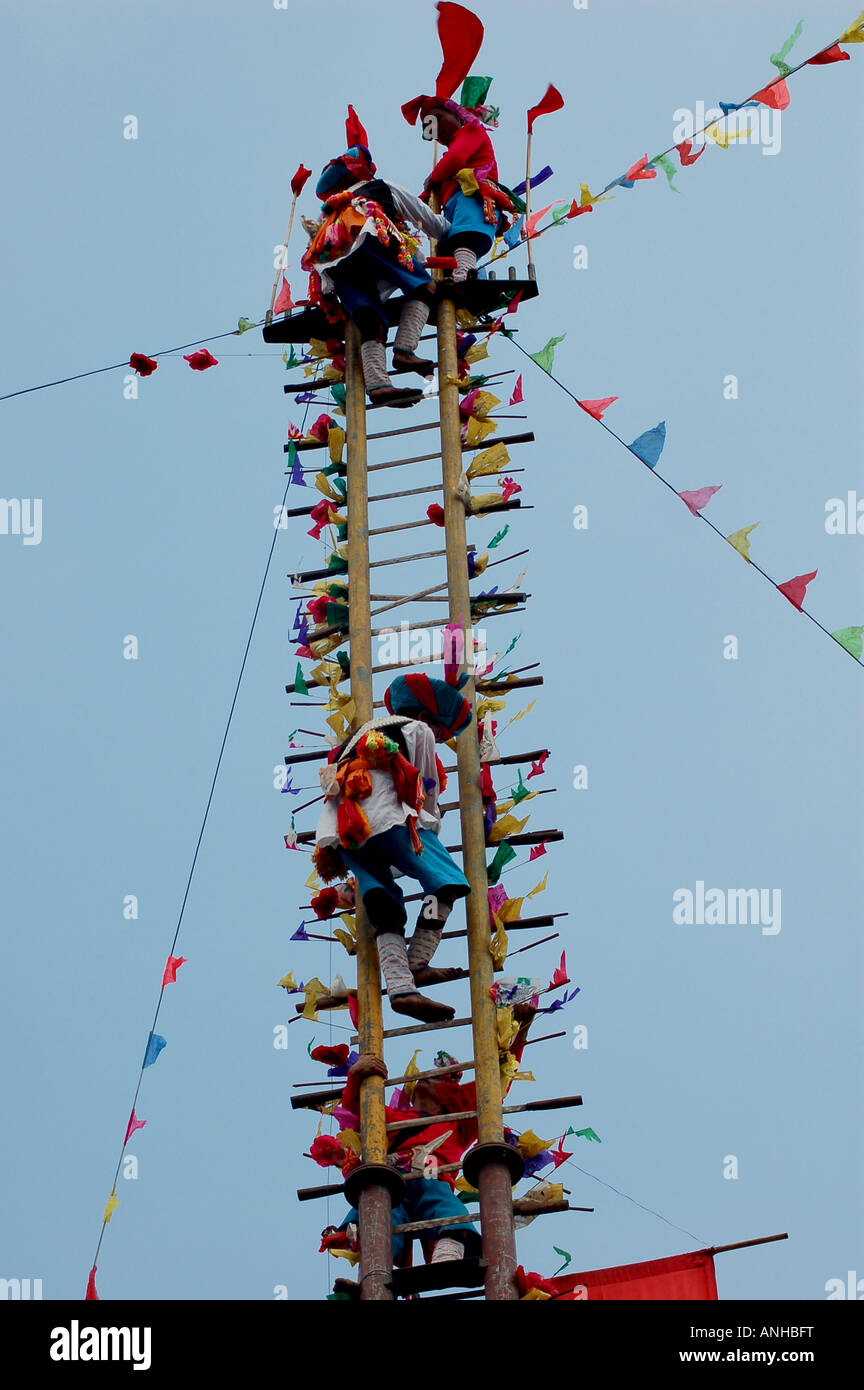 Lisu yunnan hi-res stock photography and images - Alamy