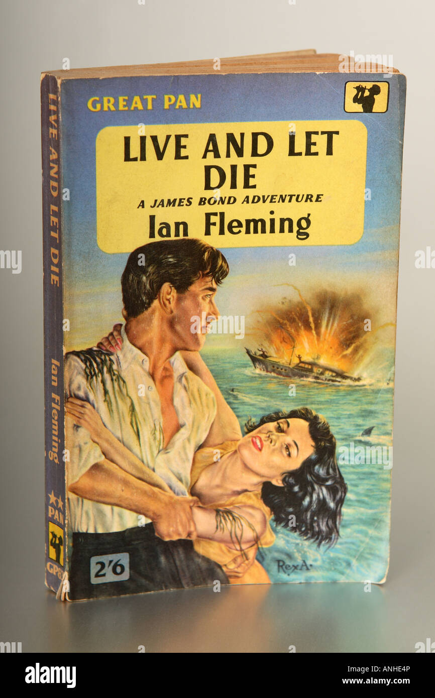 Pan book covers bond hires stock photography and images Alamy