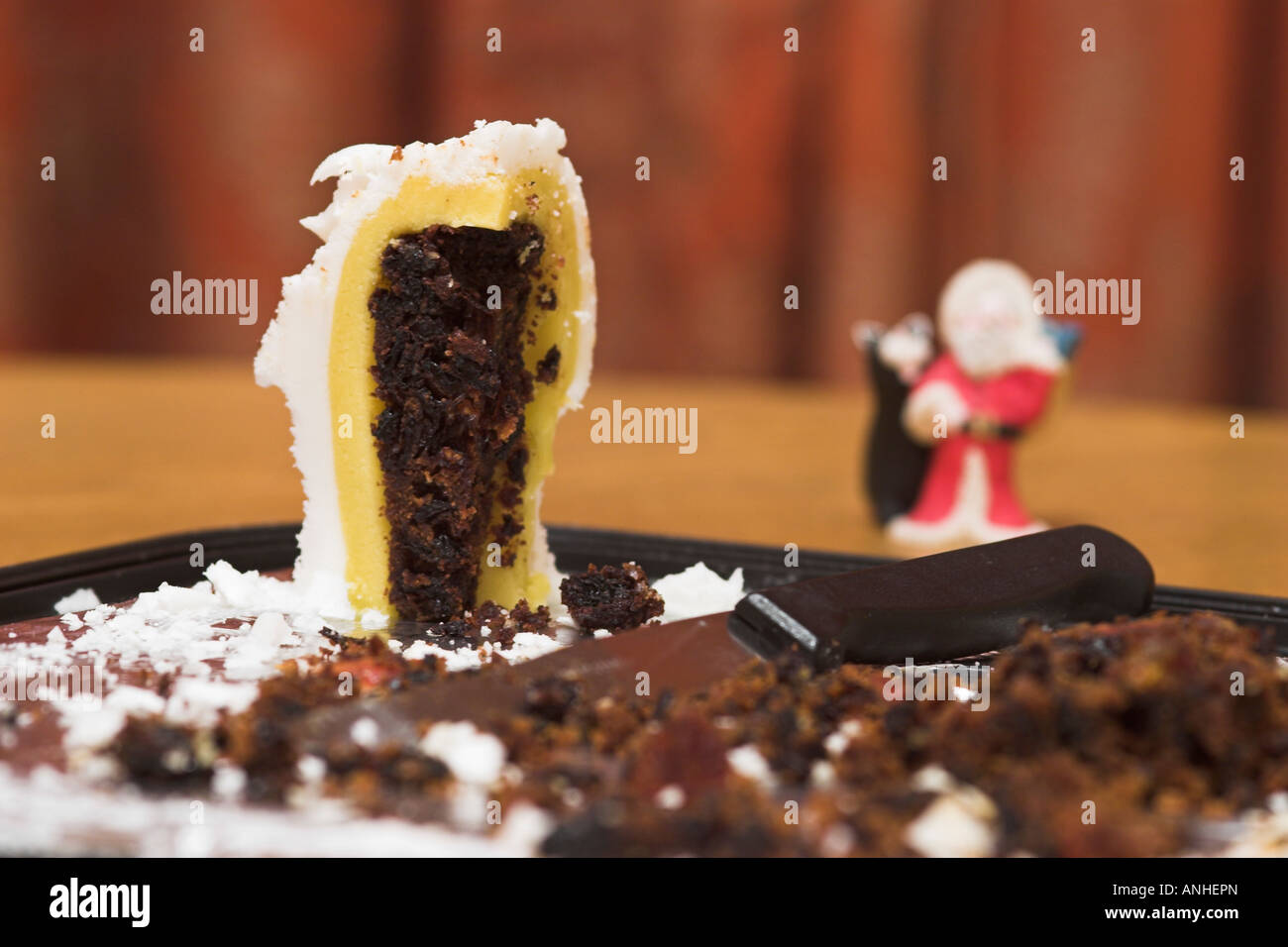 Last slice of cake hires stock photography and images Alamy