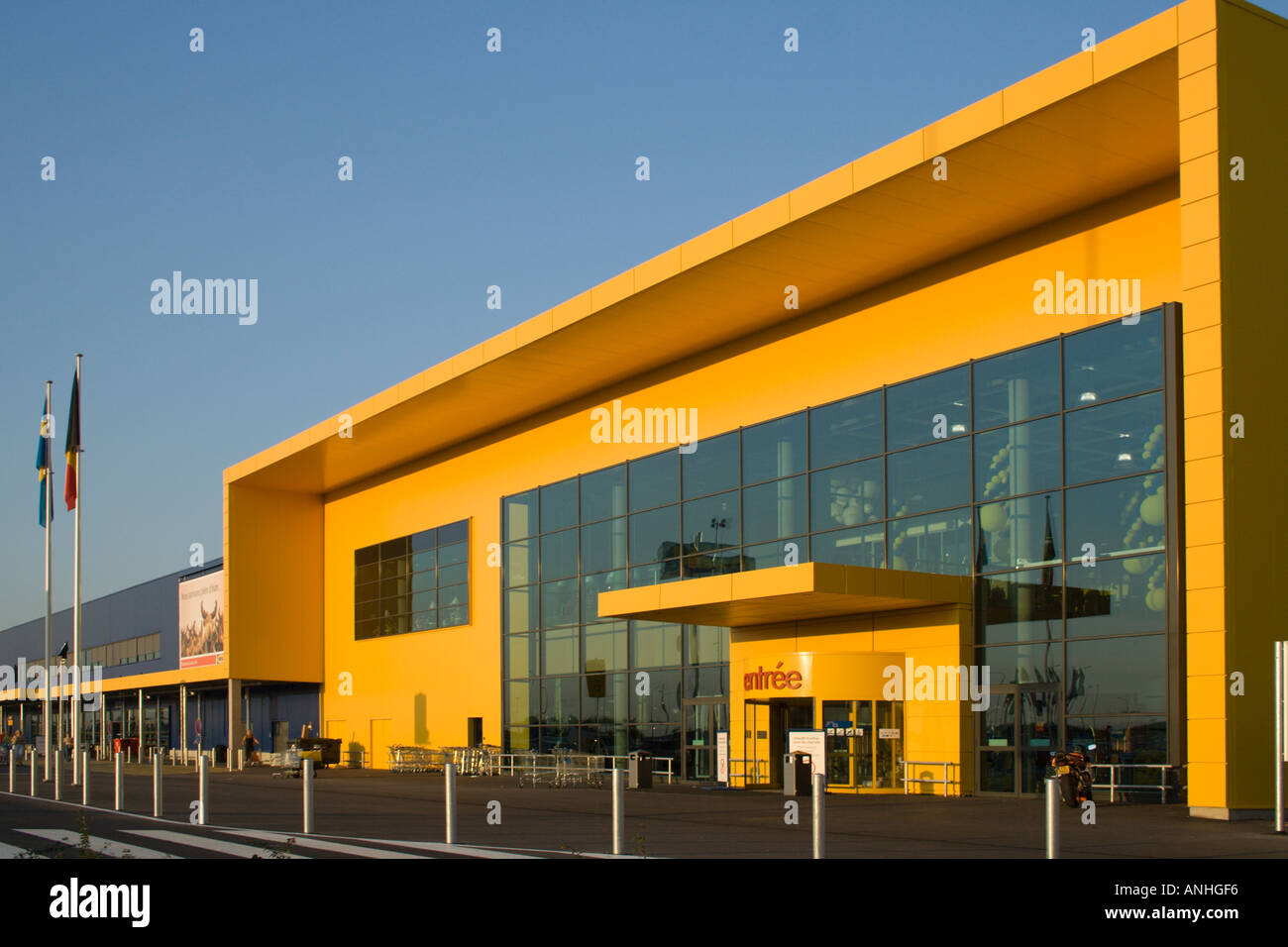 Ikea entrance hi-res stock photography and images - Page 5 - Alamy