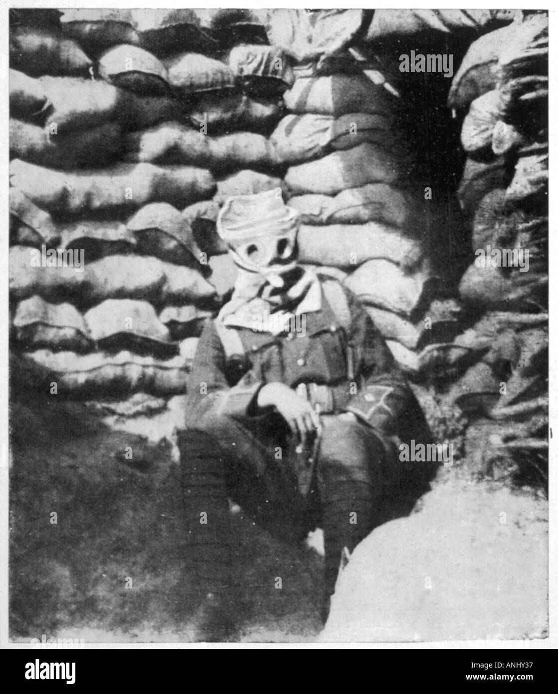 World war trench gas mask hires stock photography and images Alamy