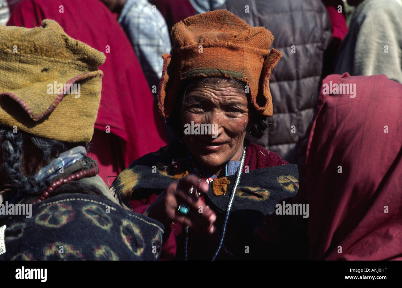 Buddhist pilgrims. Bodh Gaya. UK Stock Photo