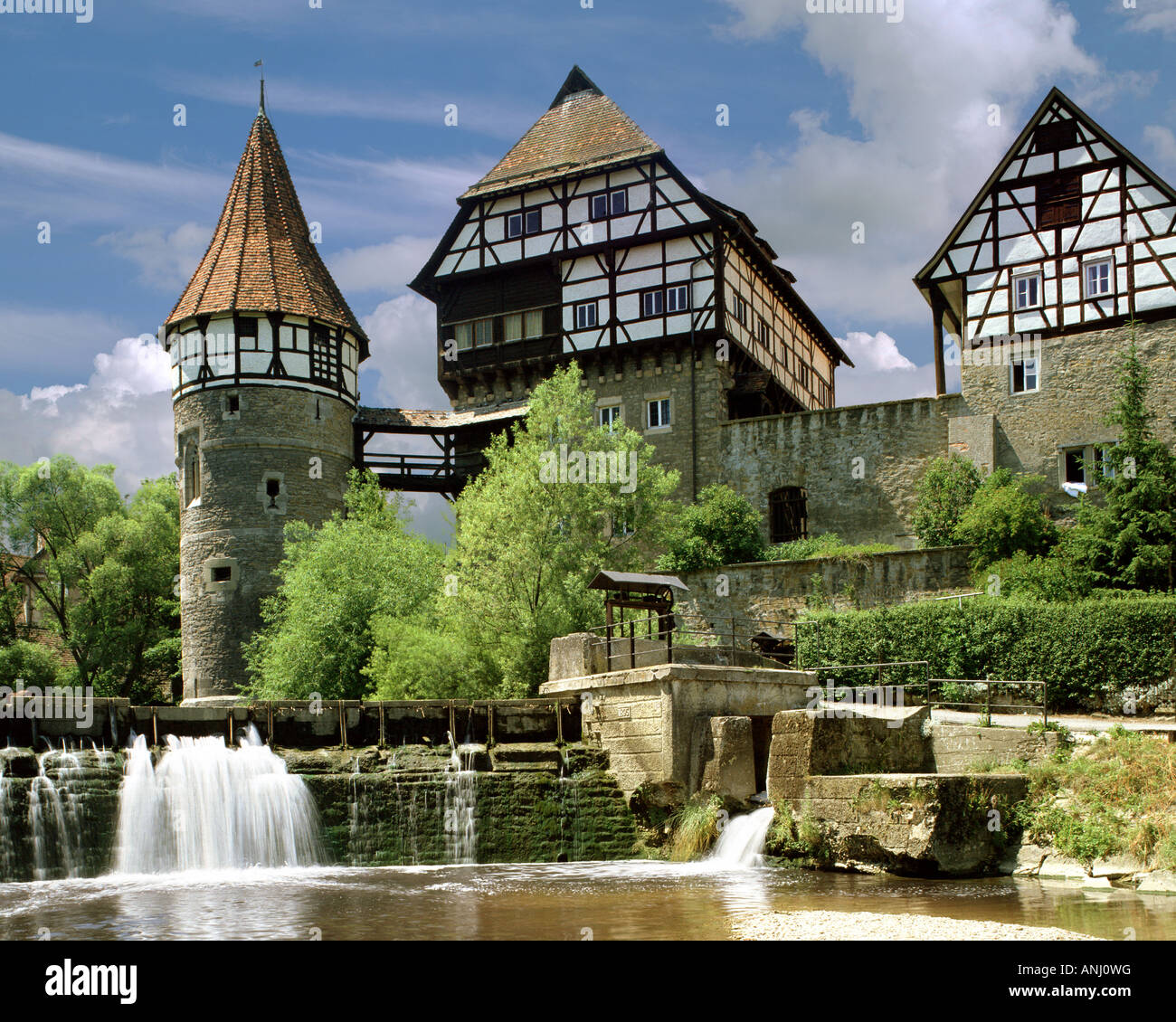 DE - BADEN-WÜRTTEMBERG:  Zollerschloss (Castle) at Balingen and River Eyach Stock Photo