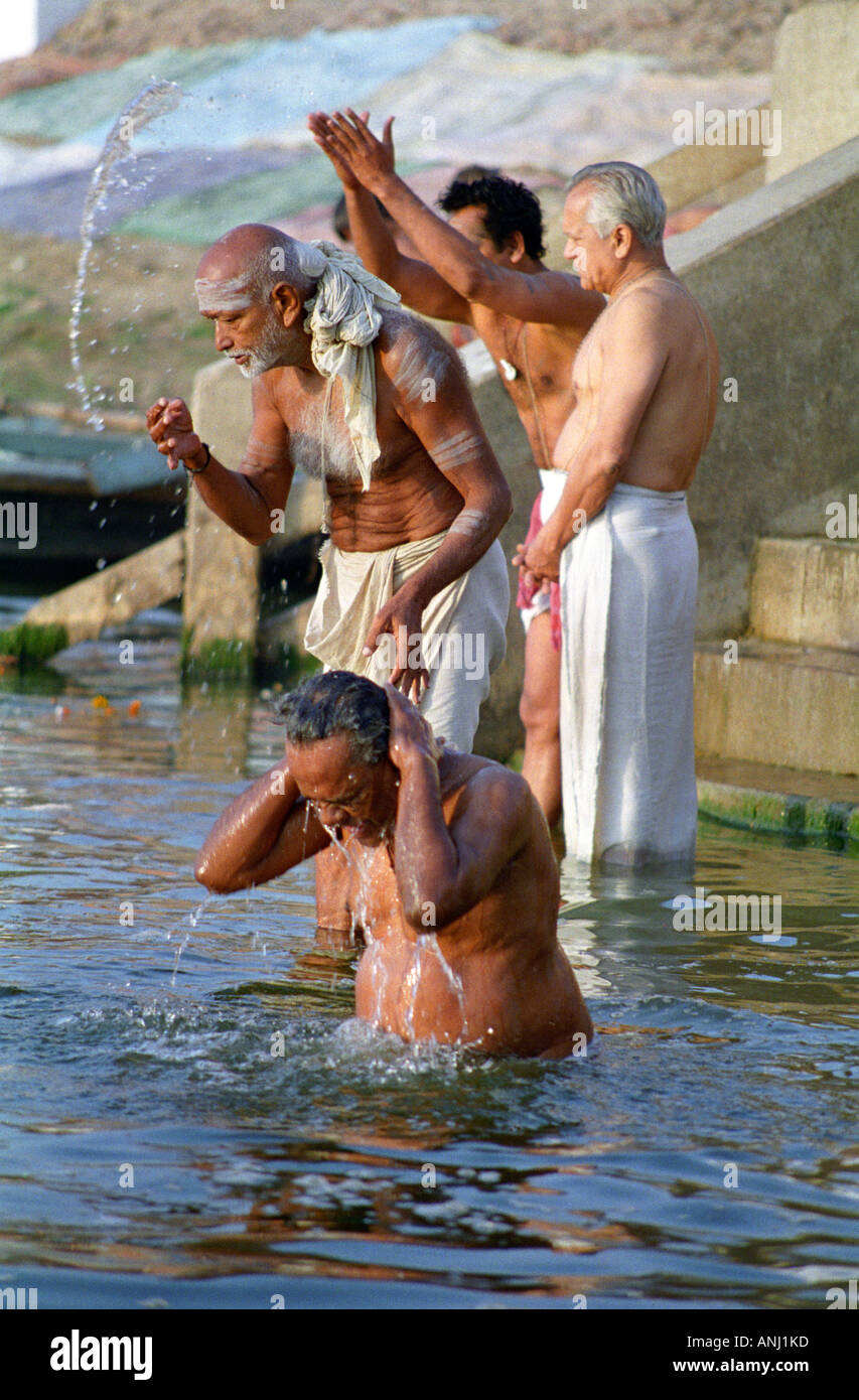 Ganges river india bath hi-res stock photography and images - Alamy