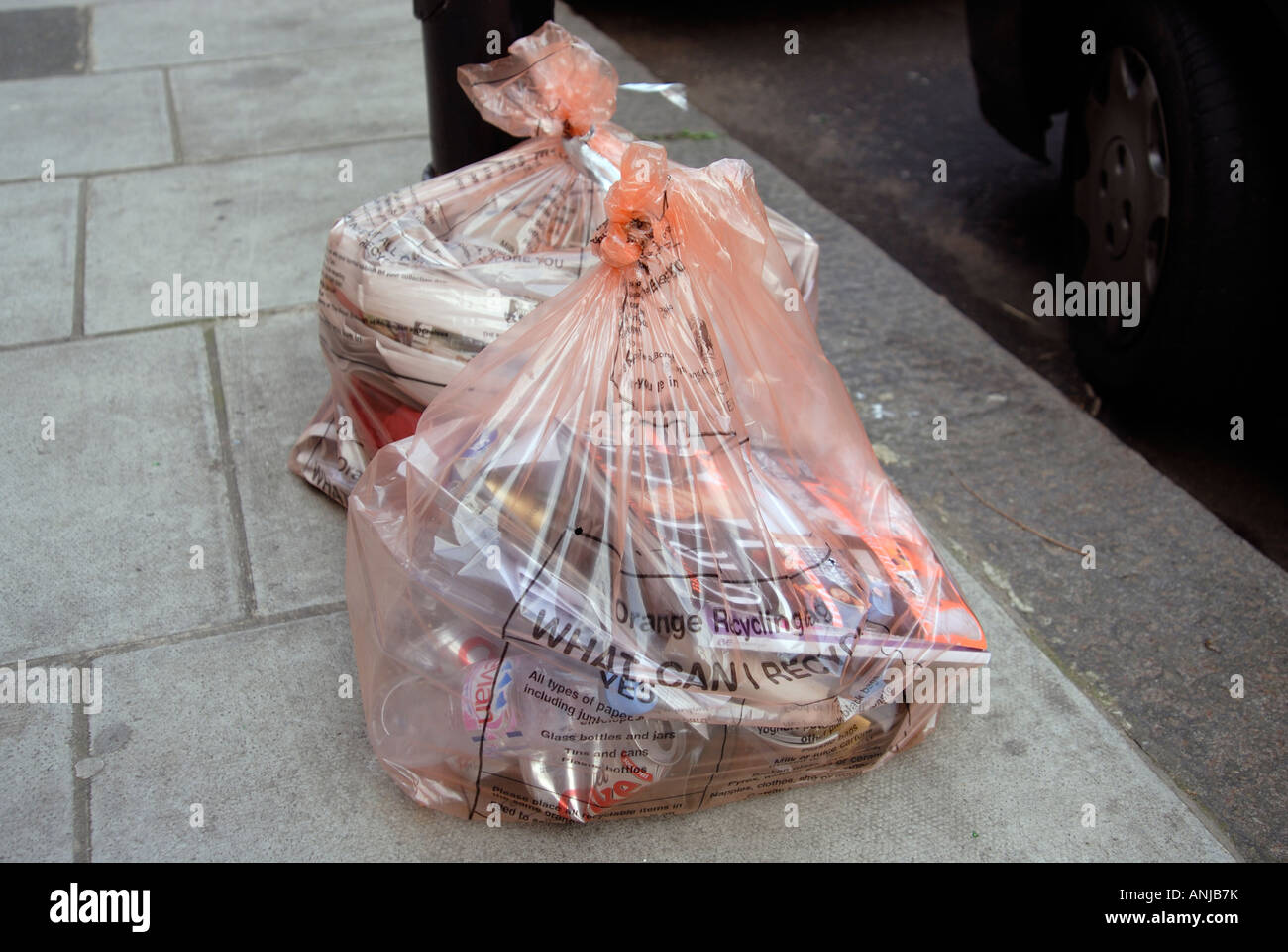 Kerbside recycling hi-res stock photography and images - Alamy