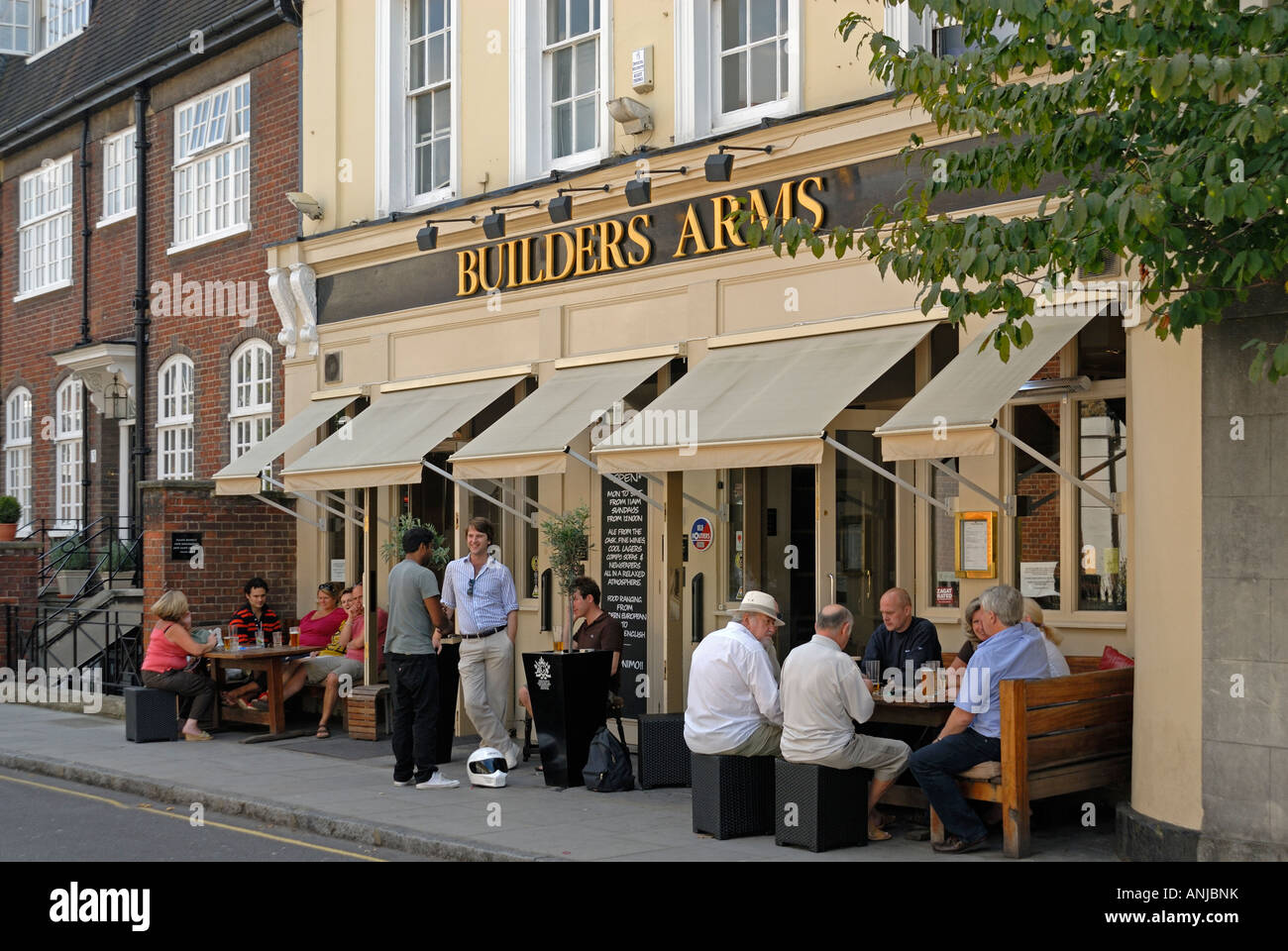 Builders Arms pub, Chelsea, London Stock Photo Alamy