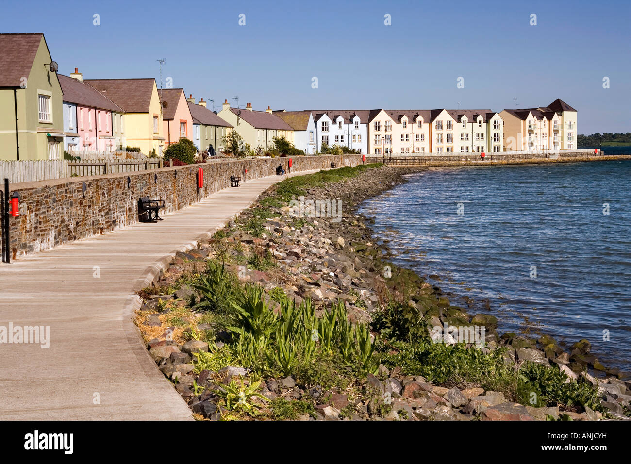 UK Northern Ireland County Down Killyleagh New Quayside housing development waterside path Stock UK Northern Ireland County Down Killyleagh New Quayside housing development waterside path Stock