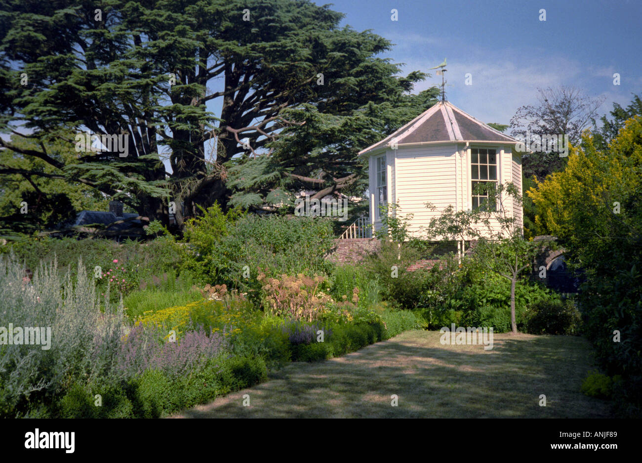 Wellingham Walled Herb Garden Wellingham Nr Lewes East Sussex England Stock Photo