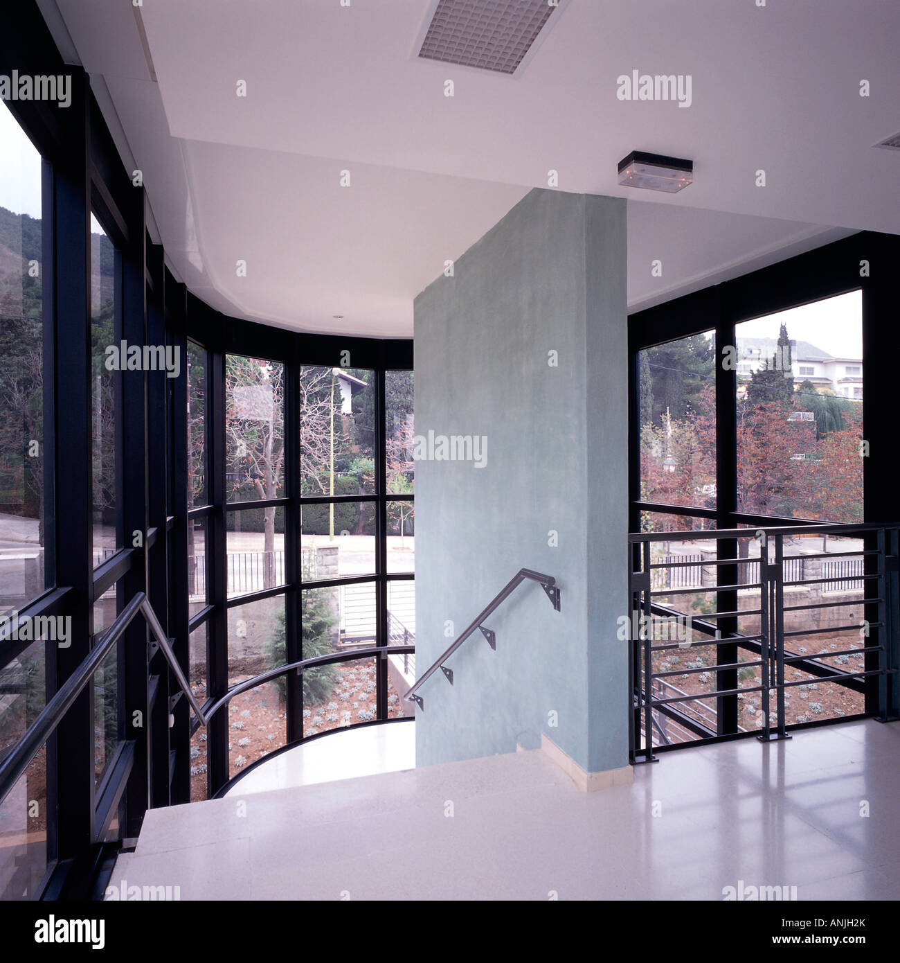 Glass panels hires stock photography and images Alamy