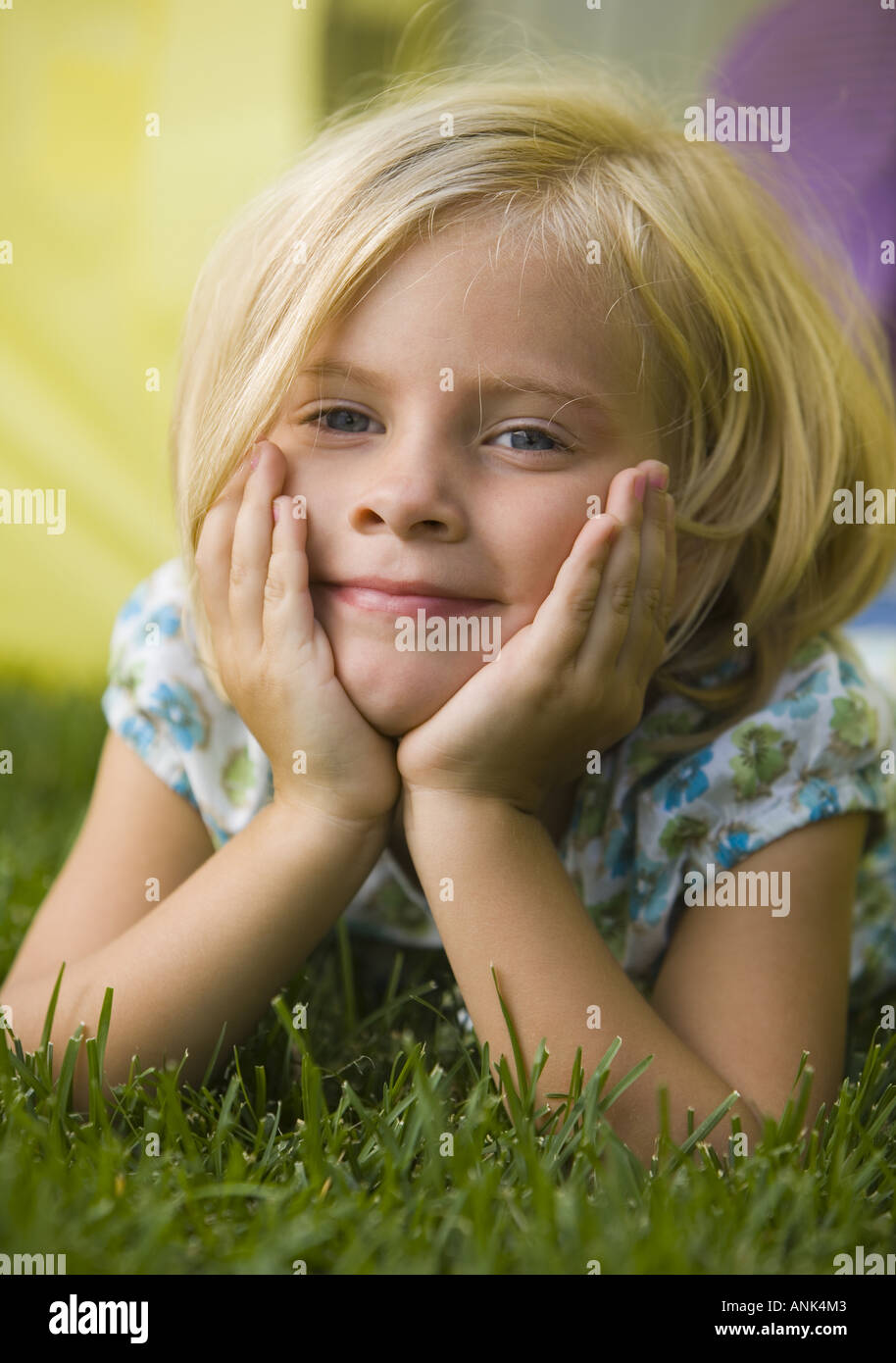 Portrait of a girl smiling Stock Photo - Alamy