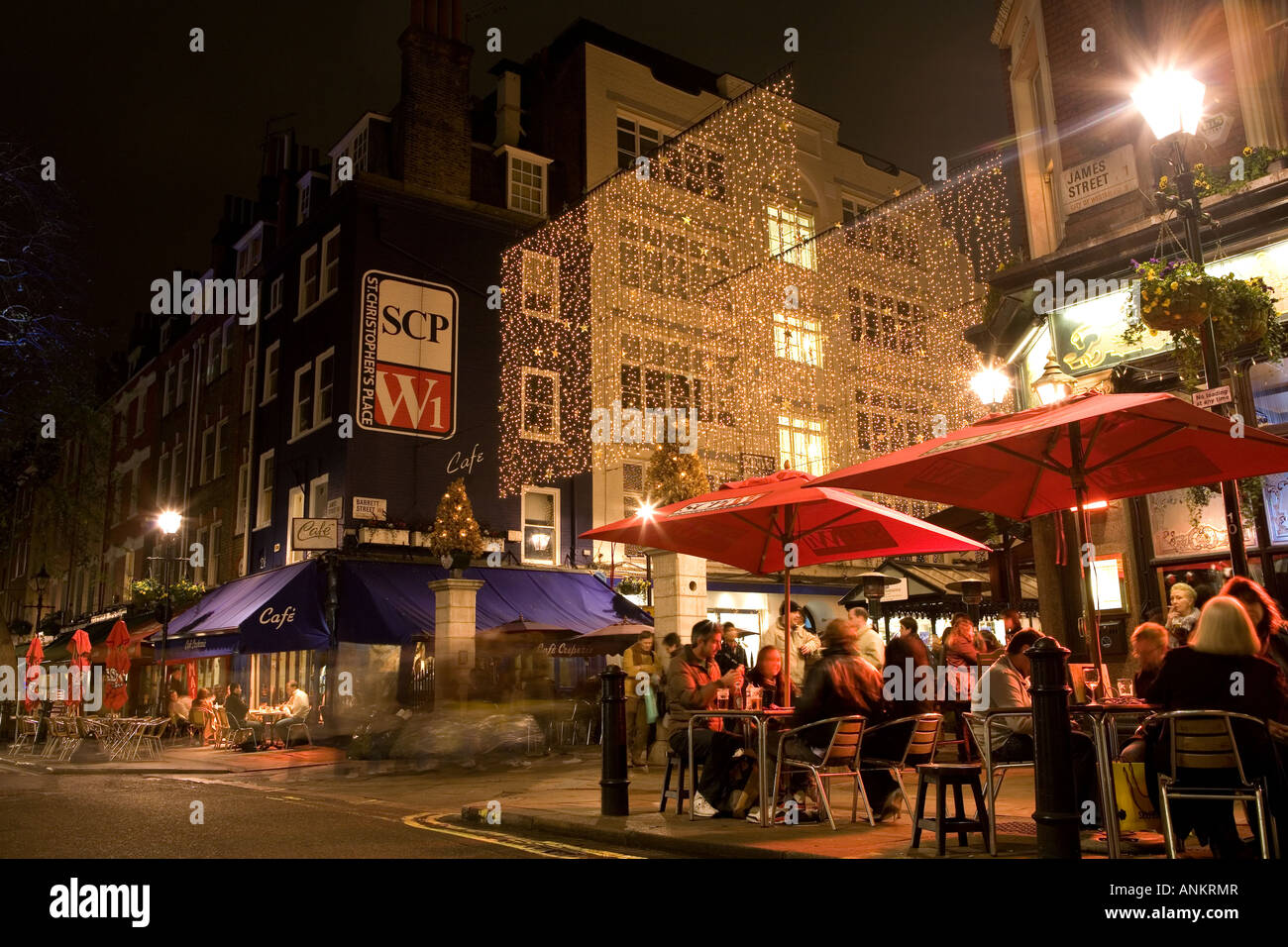 Outdoor cafe/dining at St Christopher's Place in London, England. Stock Photo
