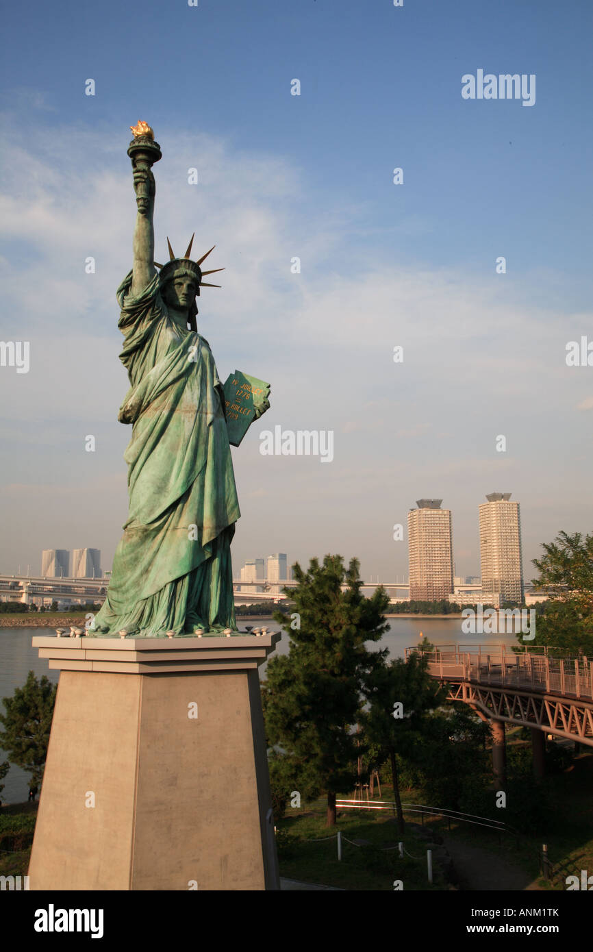 Statue of liberty replica, Tokyo, Japan Stock Photo Alamy